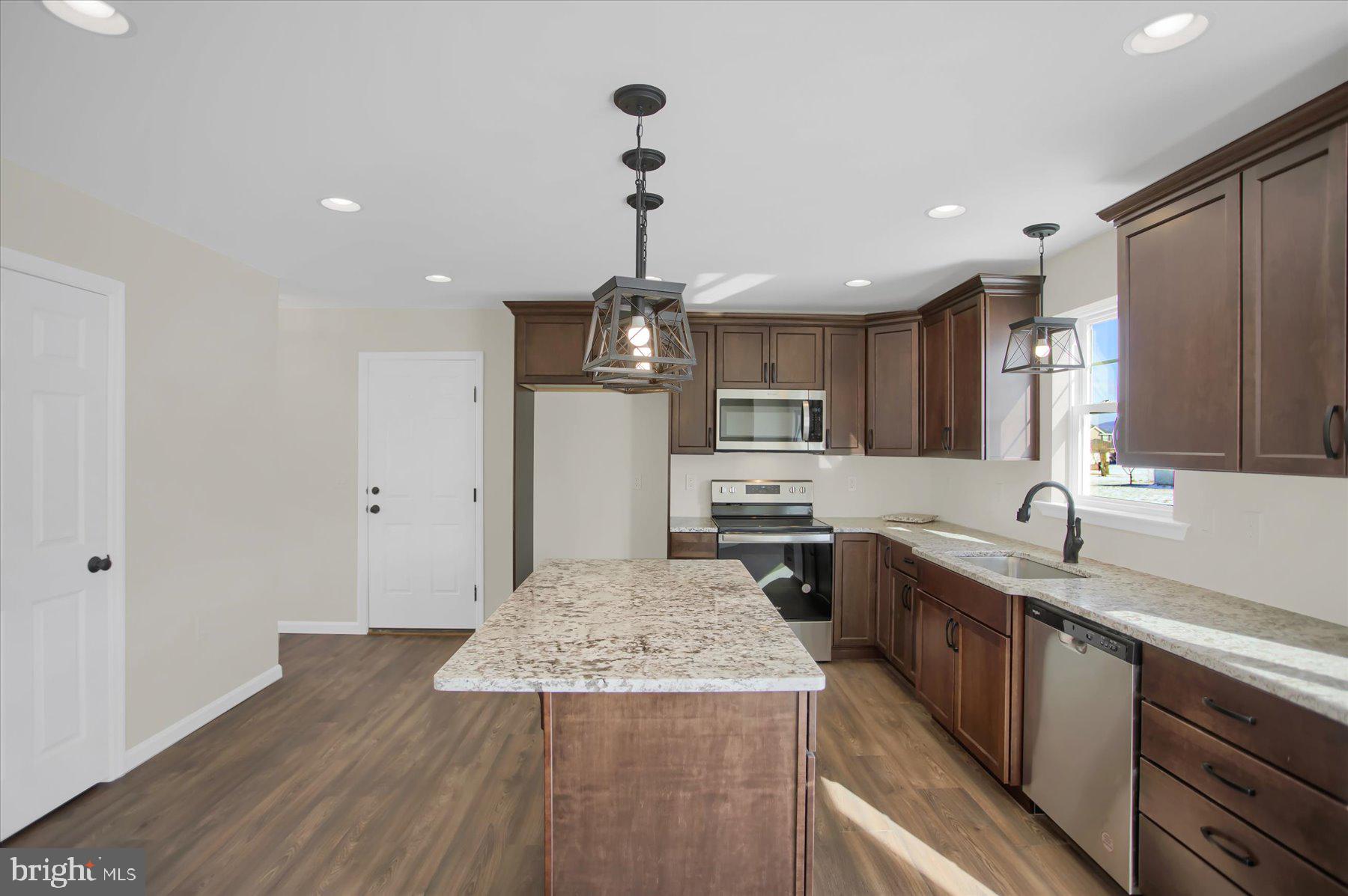 SPRINGFIELD - Residential