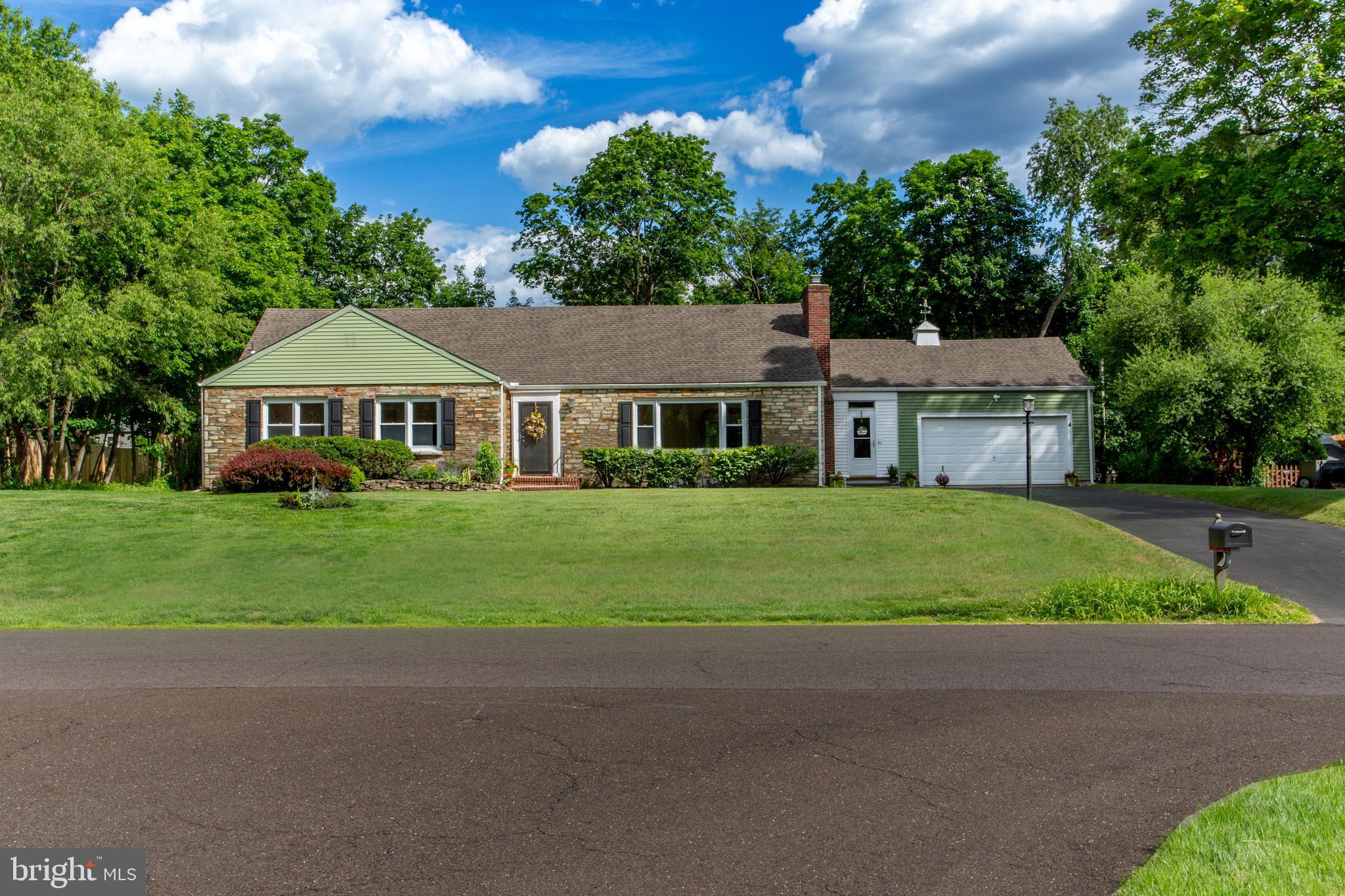 RIVER GLEN - Residential