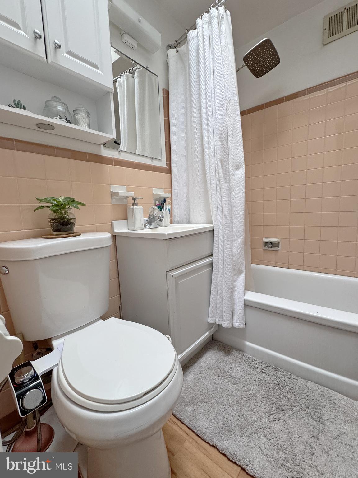 PHILADELPHIA (NORTHEAST) - Residential
