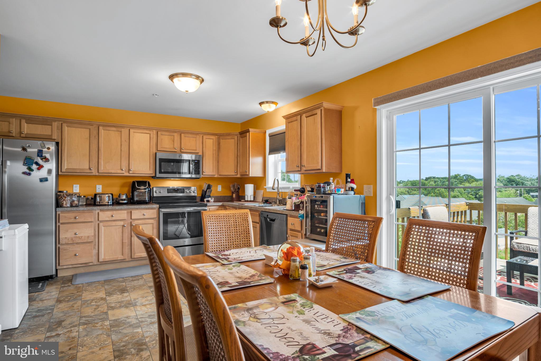 ENCLAVE AT HUNTER CREEK - Residential