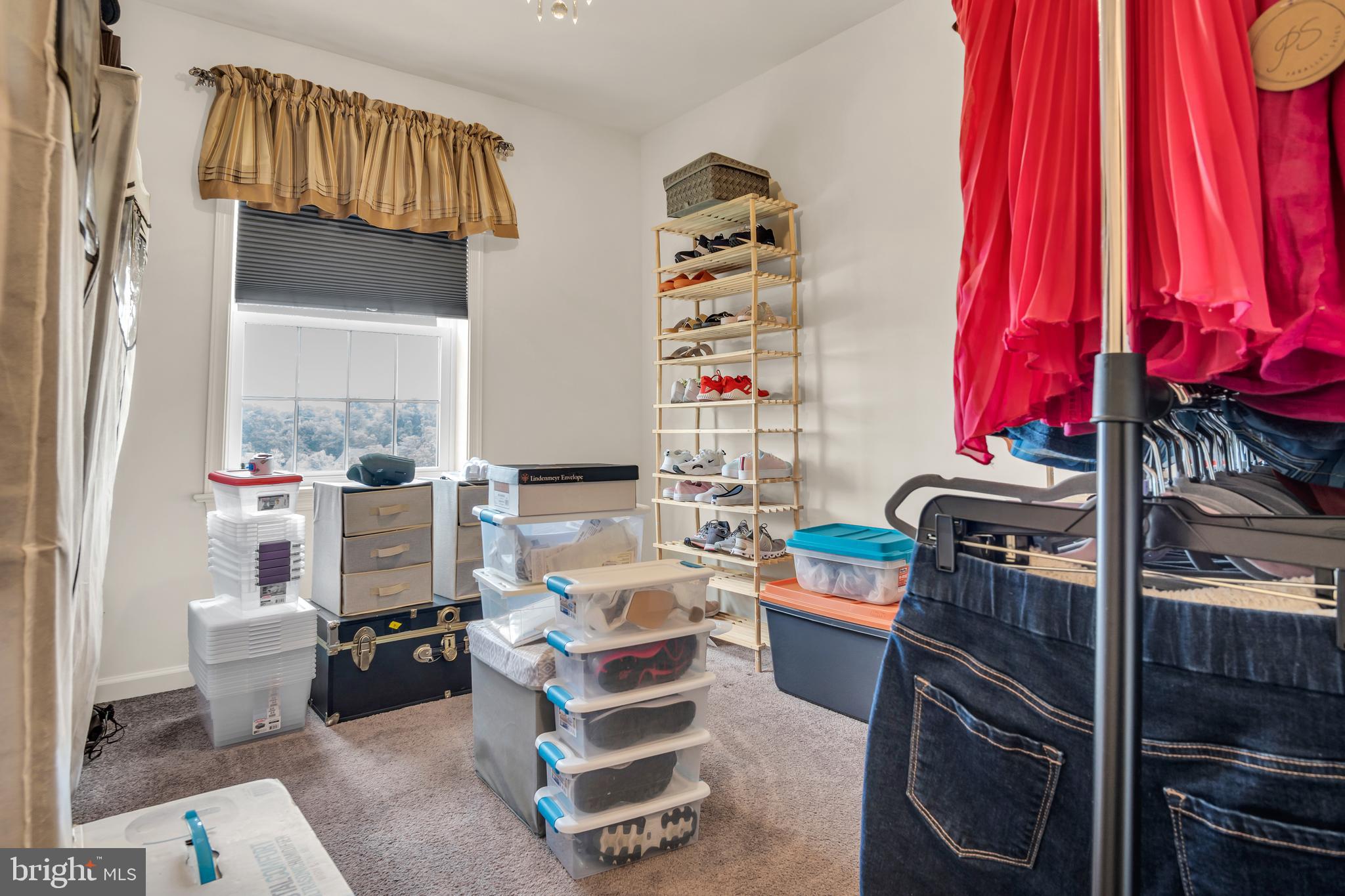 ENCLAVE AT HUNTER CREEK - Residential