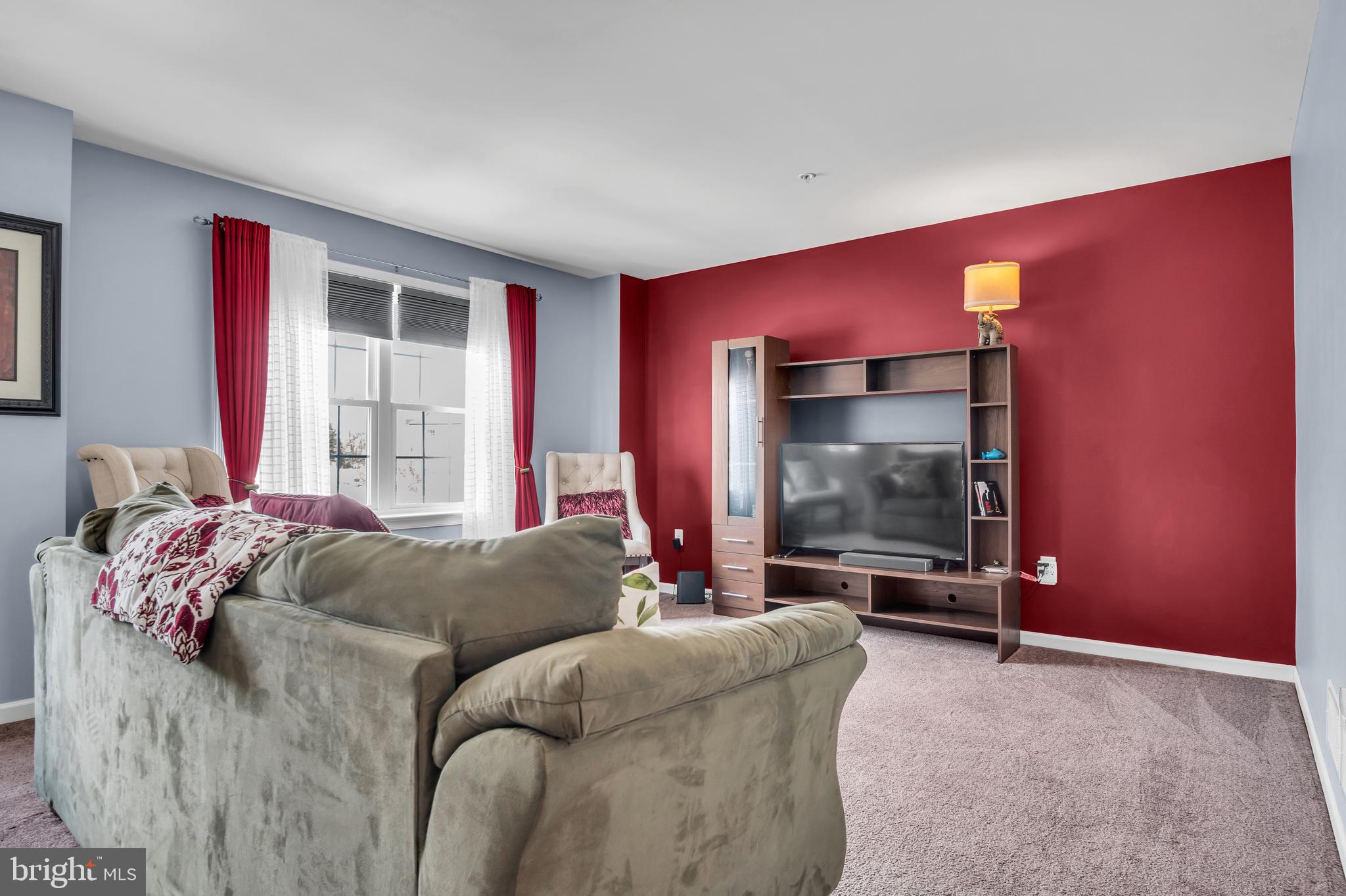 ENCLAVE AT HUNTER CREEK - Residential