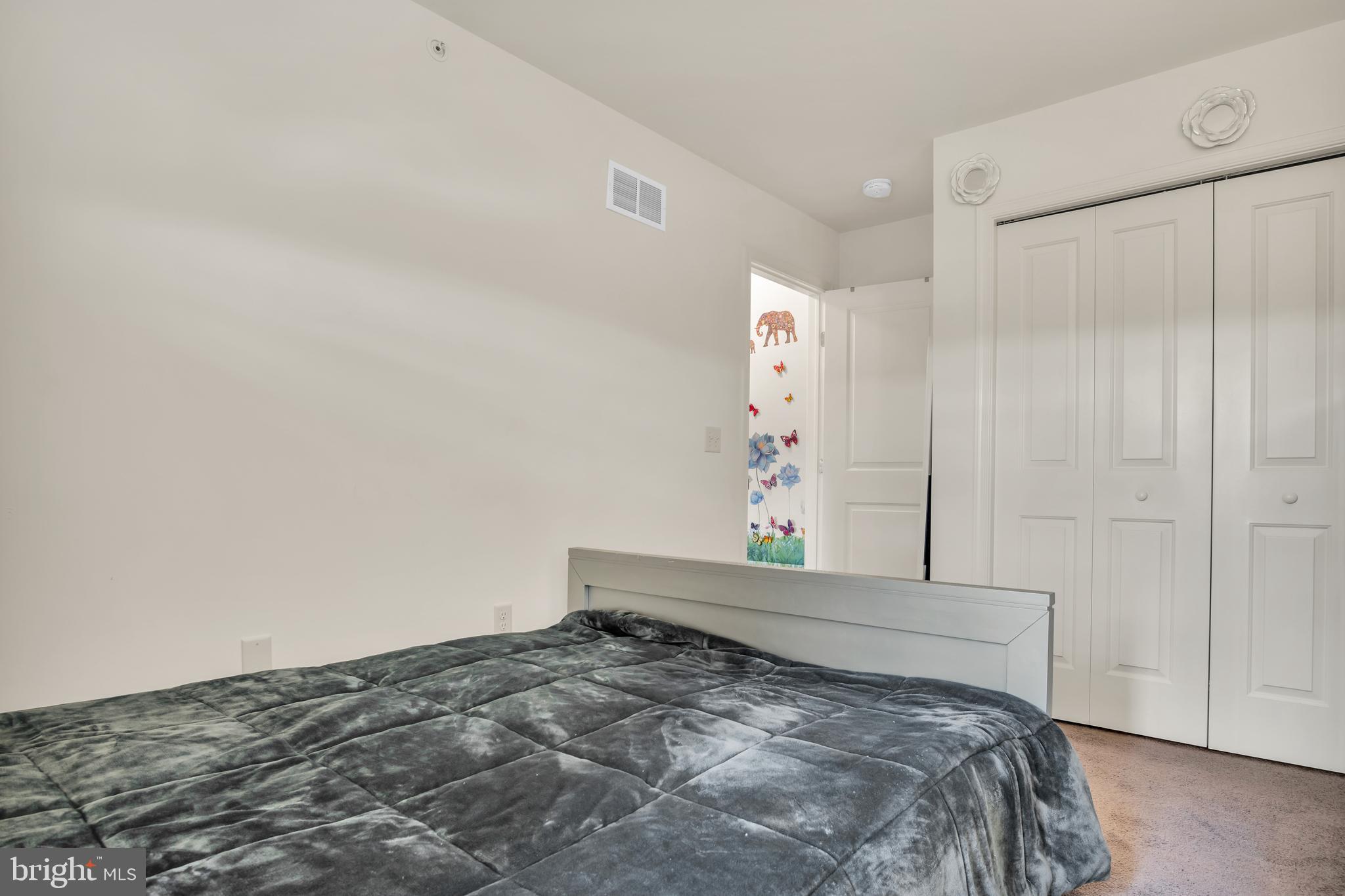ENCLAVE AT HUNTER CREEK - Residential