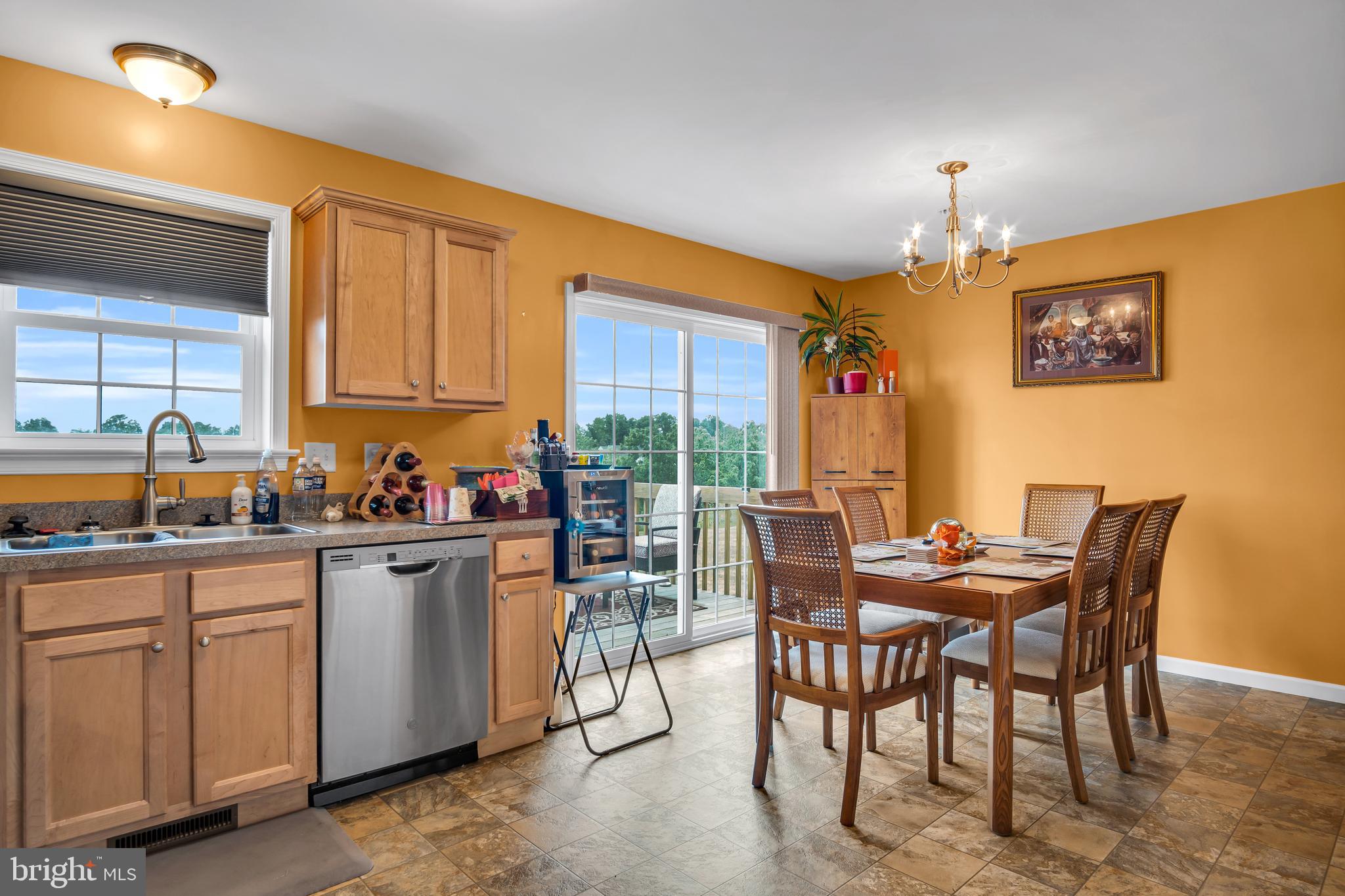 ENCLAVE AT HUNTER CREEK - Residential