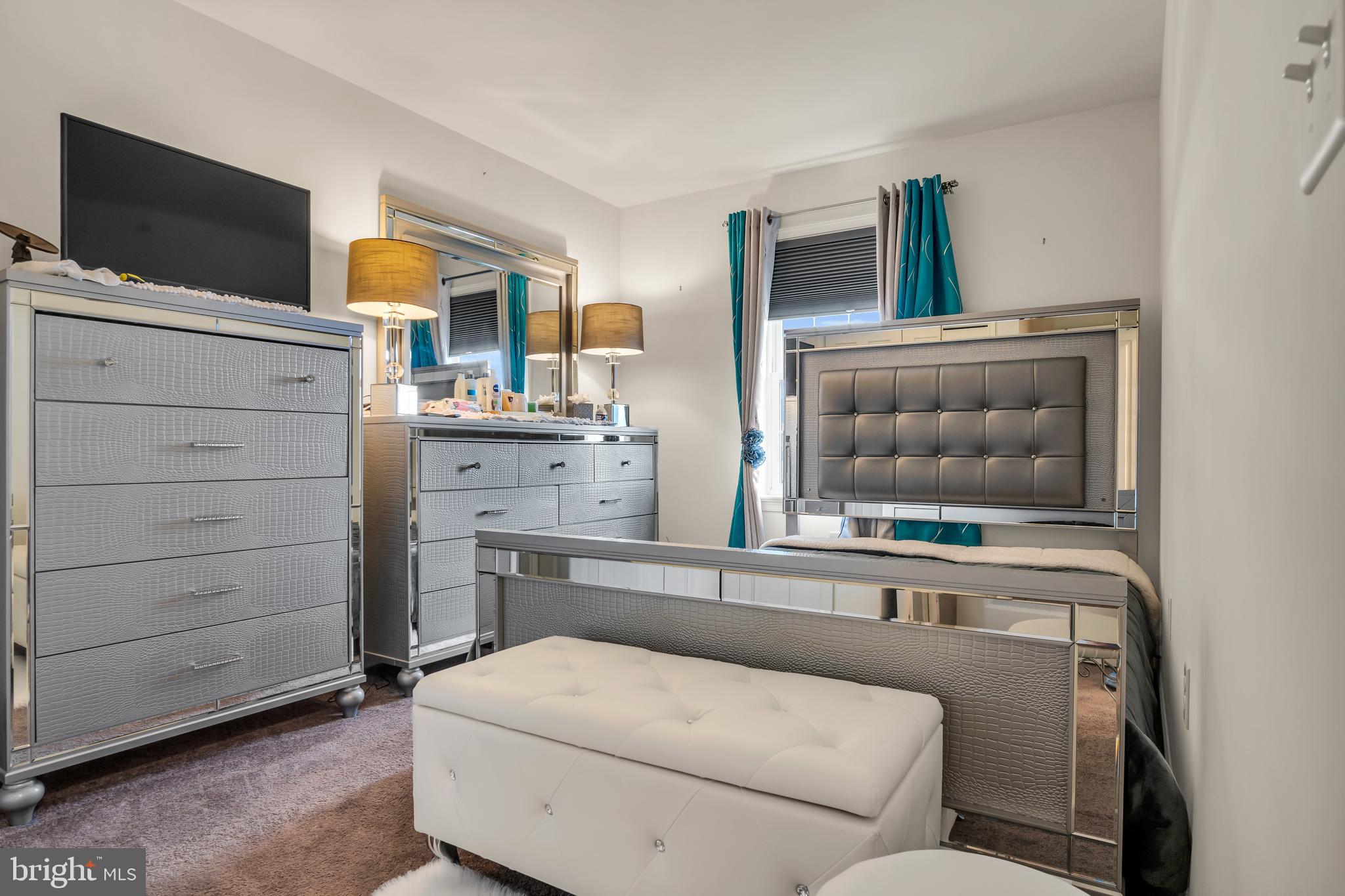 ENCLAVE AT HUNTER CREEK - Residential