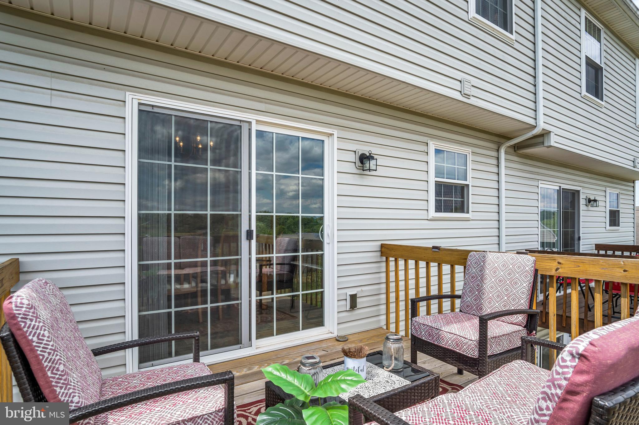ENCLAVE AT HUNTER CREEK - Residential
