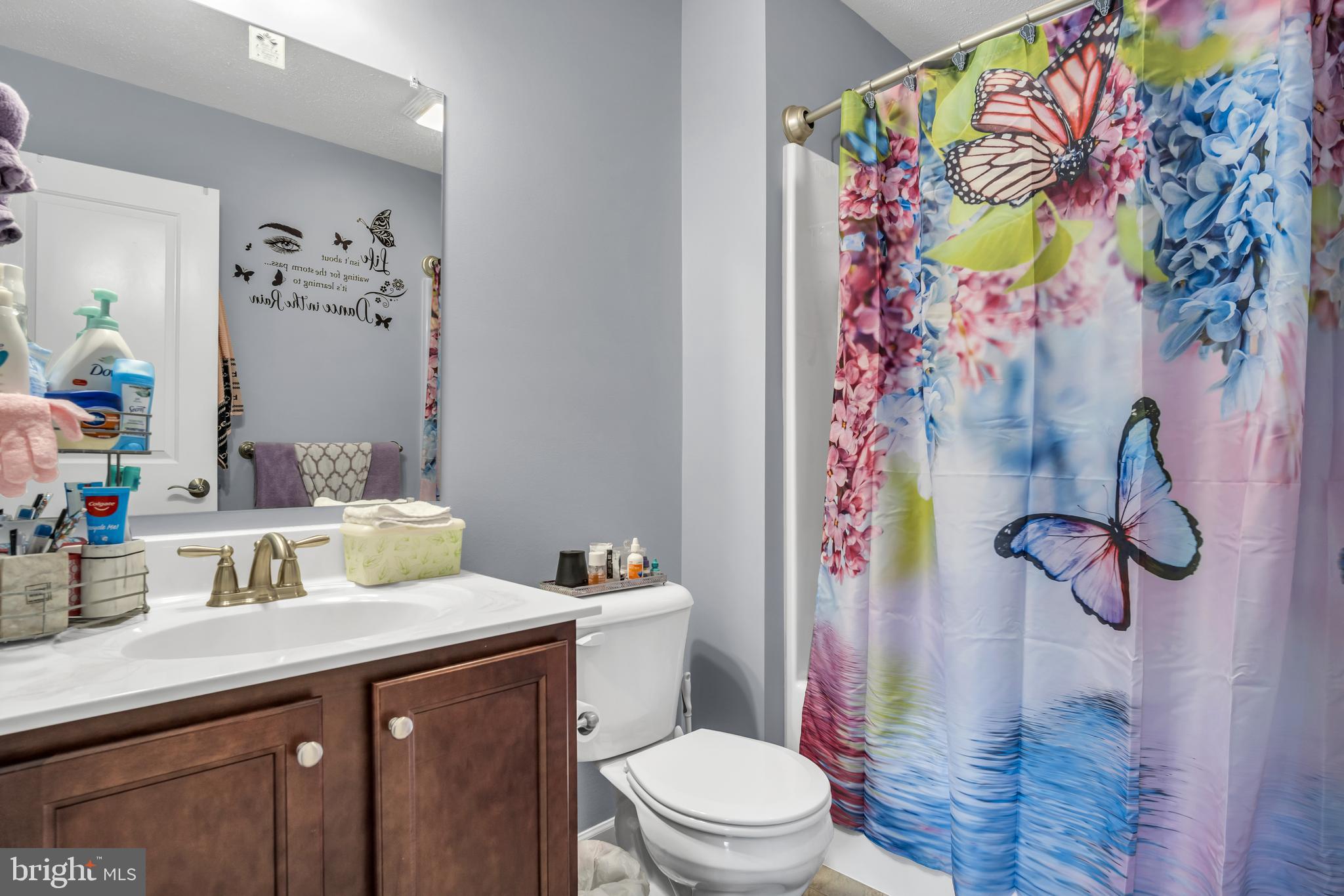 ENCLAVE AT HUNTER CREEK - Residential