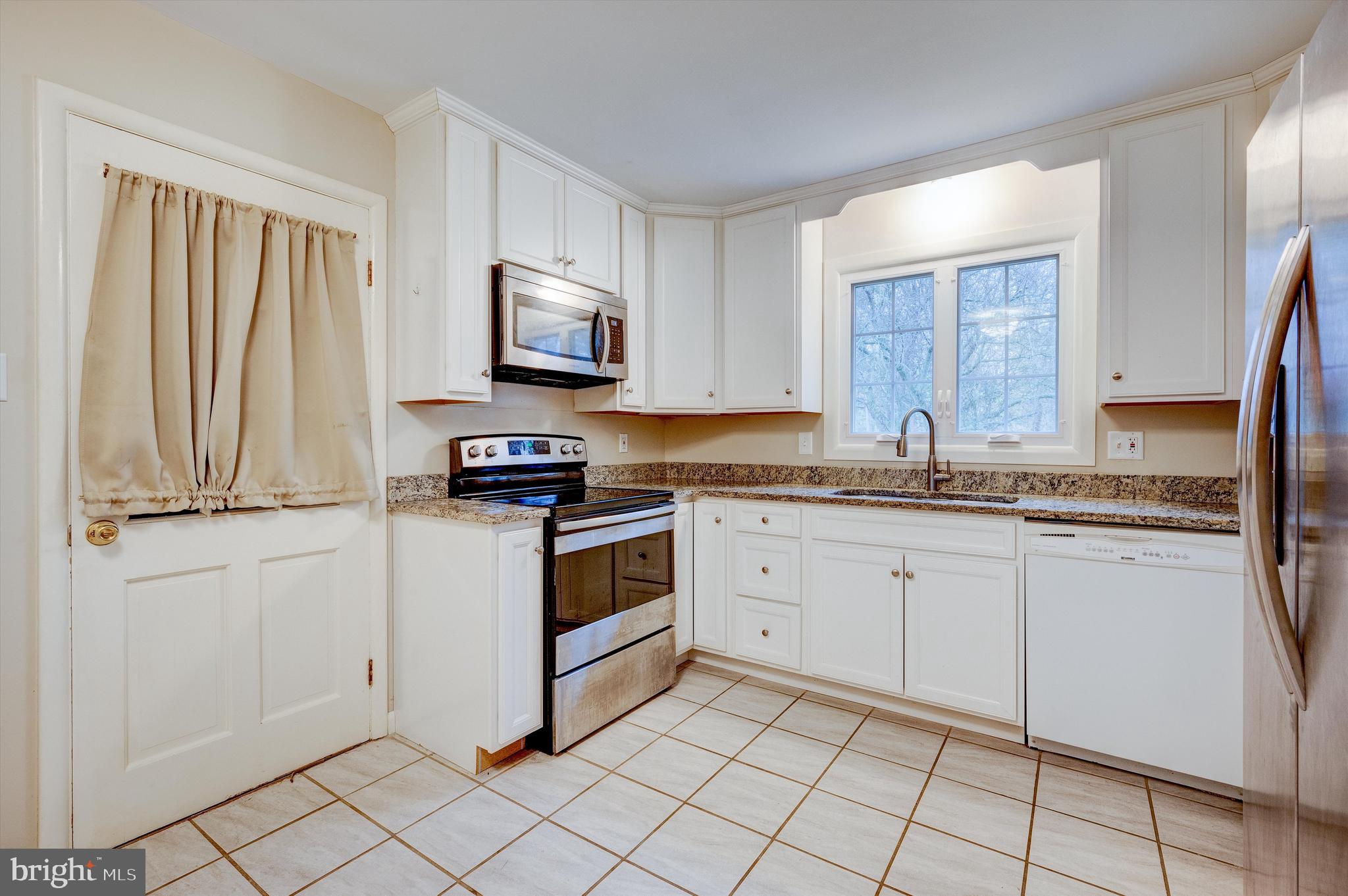 FOUNTAIN HEAD - Residential