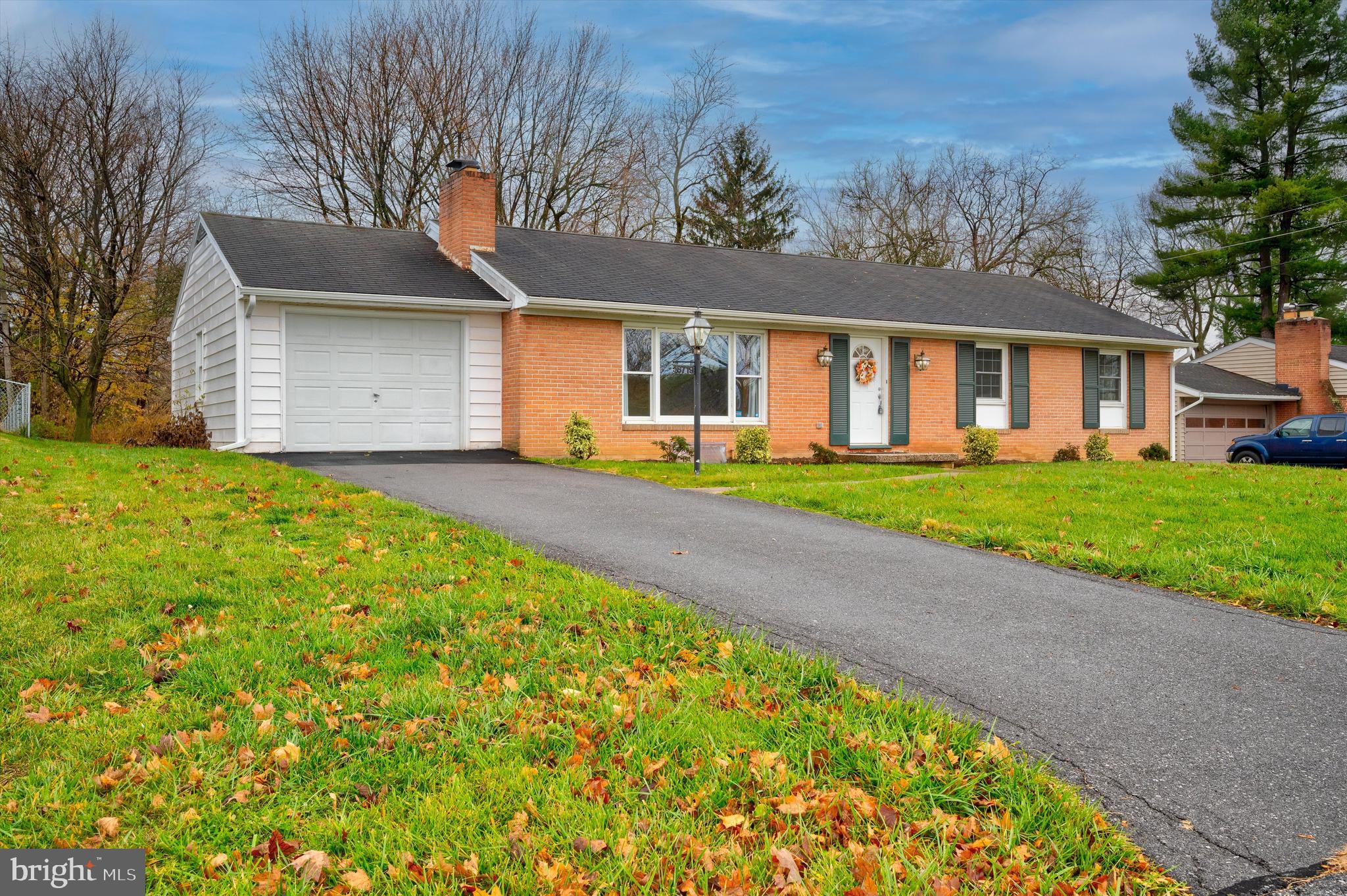 FOUNTAIN HEAD - Residential