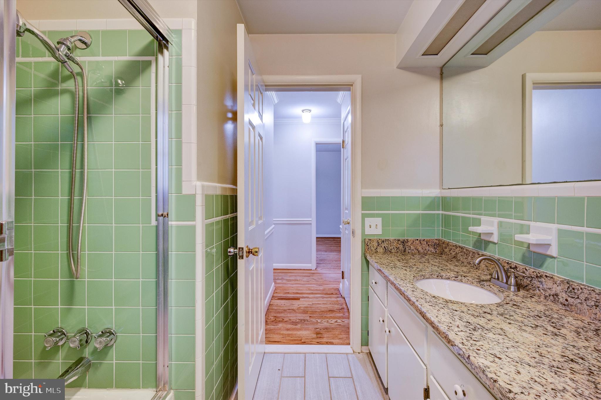 FOUNTAIN HEAD - Residential