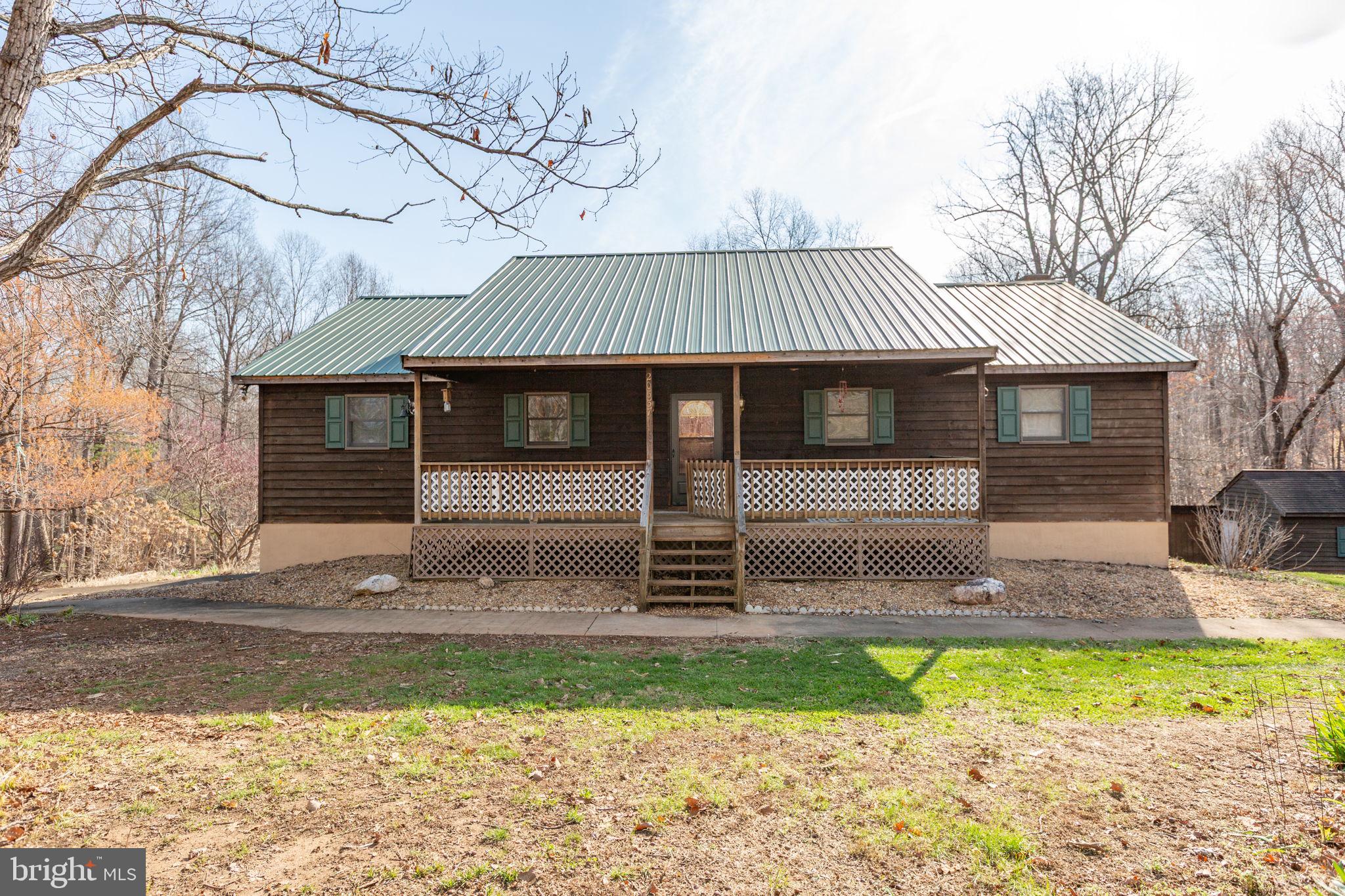 SHEPPERDS GROVE - Residential
