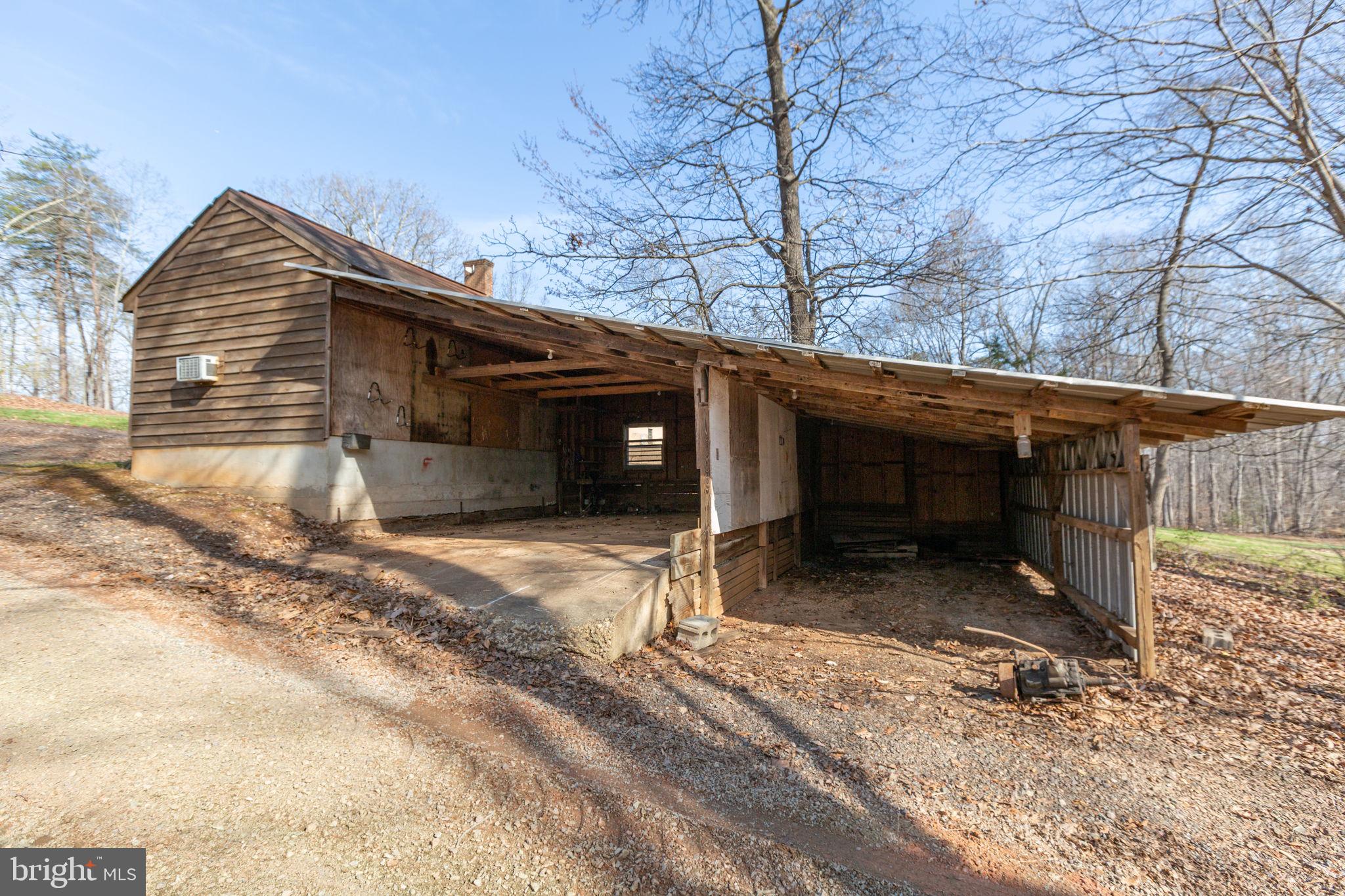 SHEPPERDS GROVE - Residential