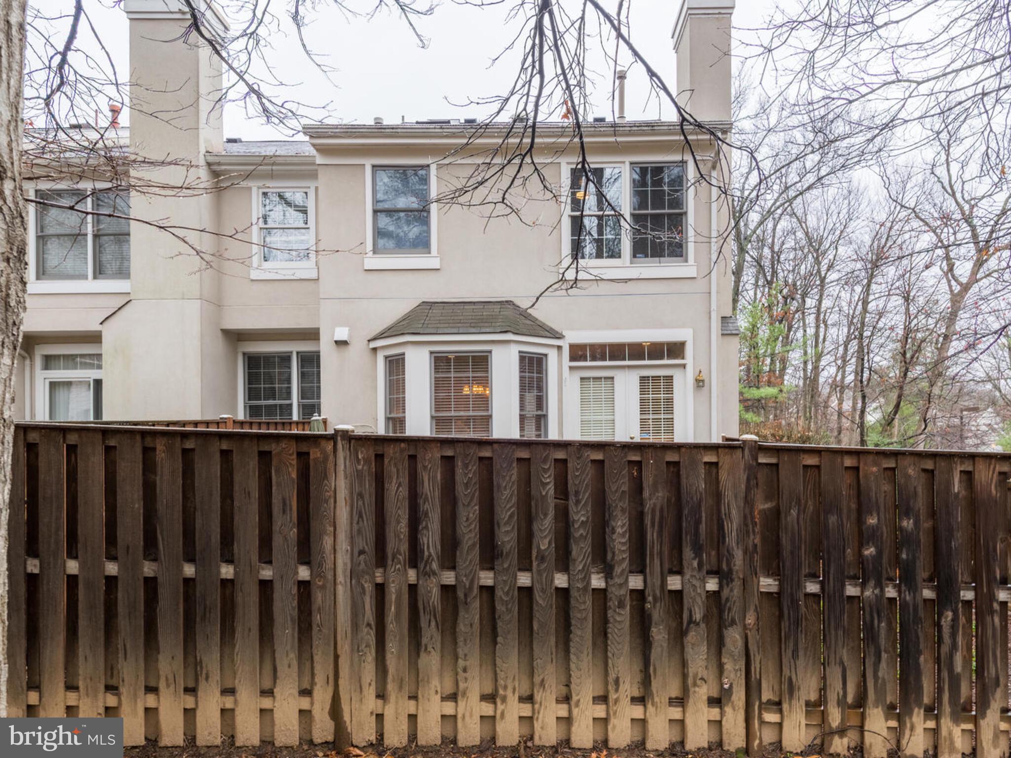 RESTON - Residential Lease