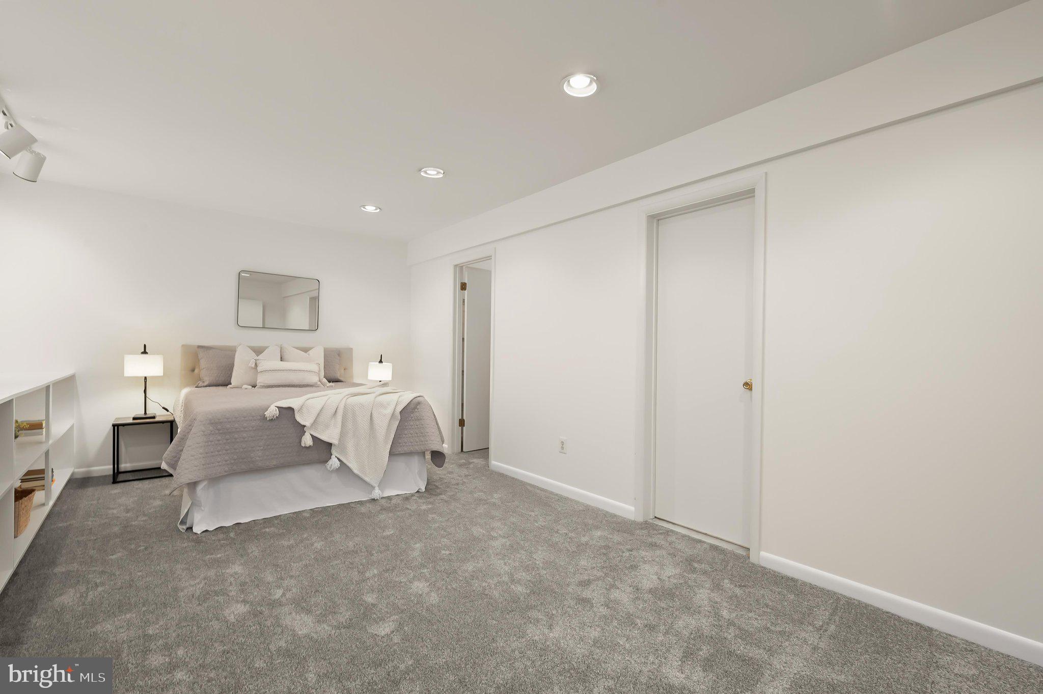 WATERFORD - Residential