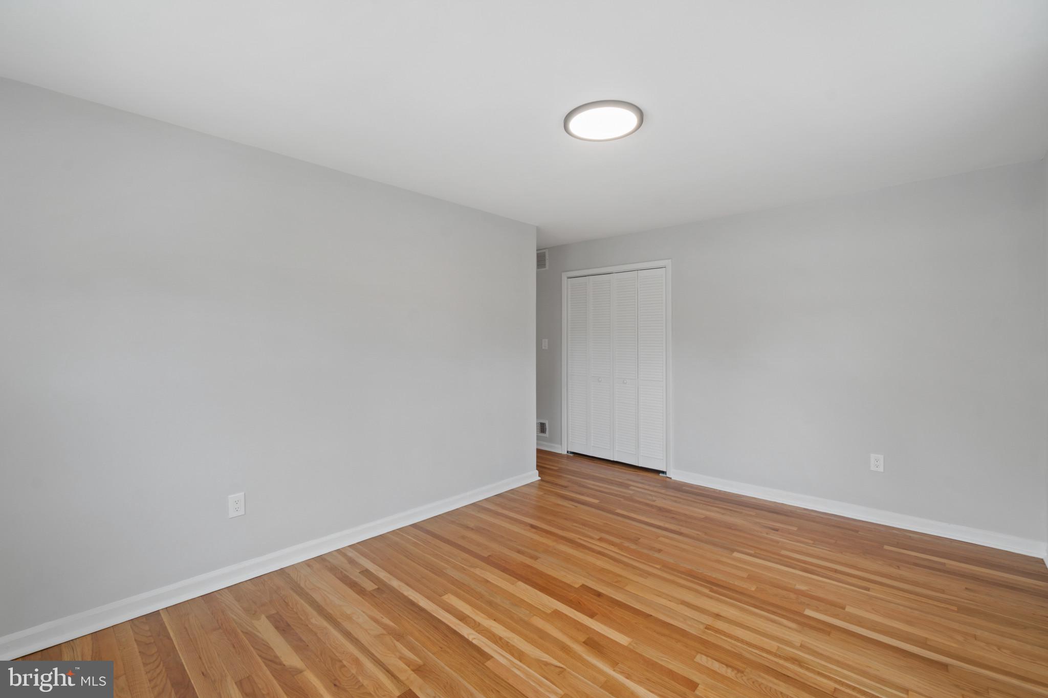 GLENMONT - Residential