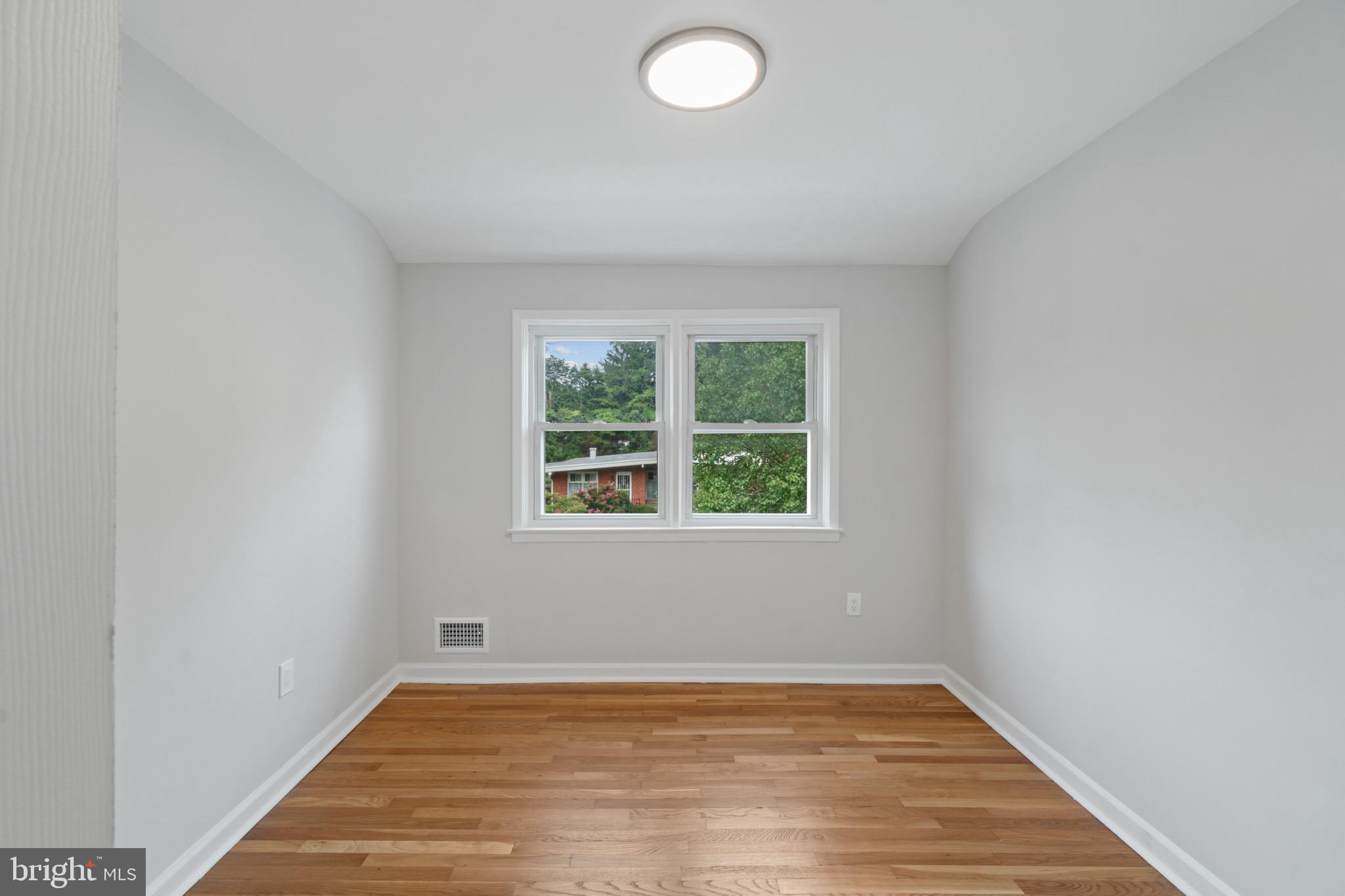 GLENMONT - Residential