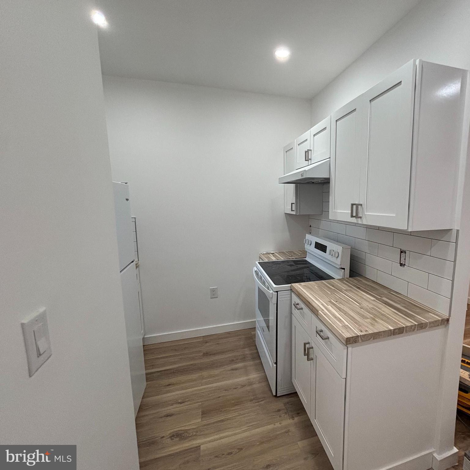 CARROLL PARK - Residential Lease