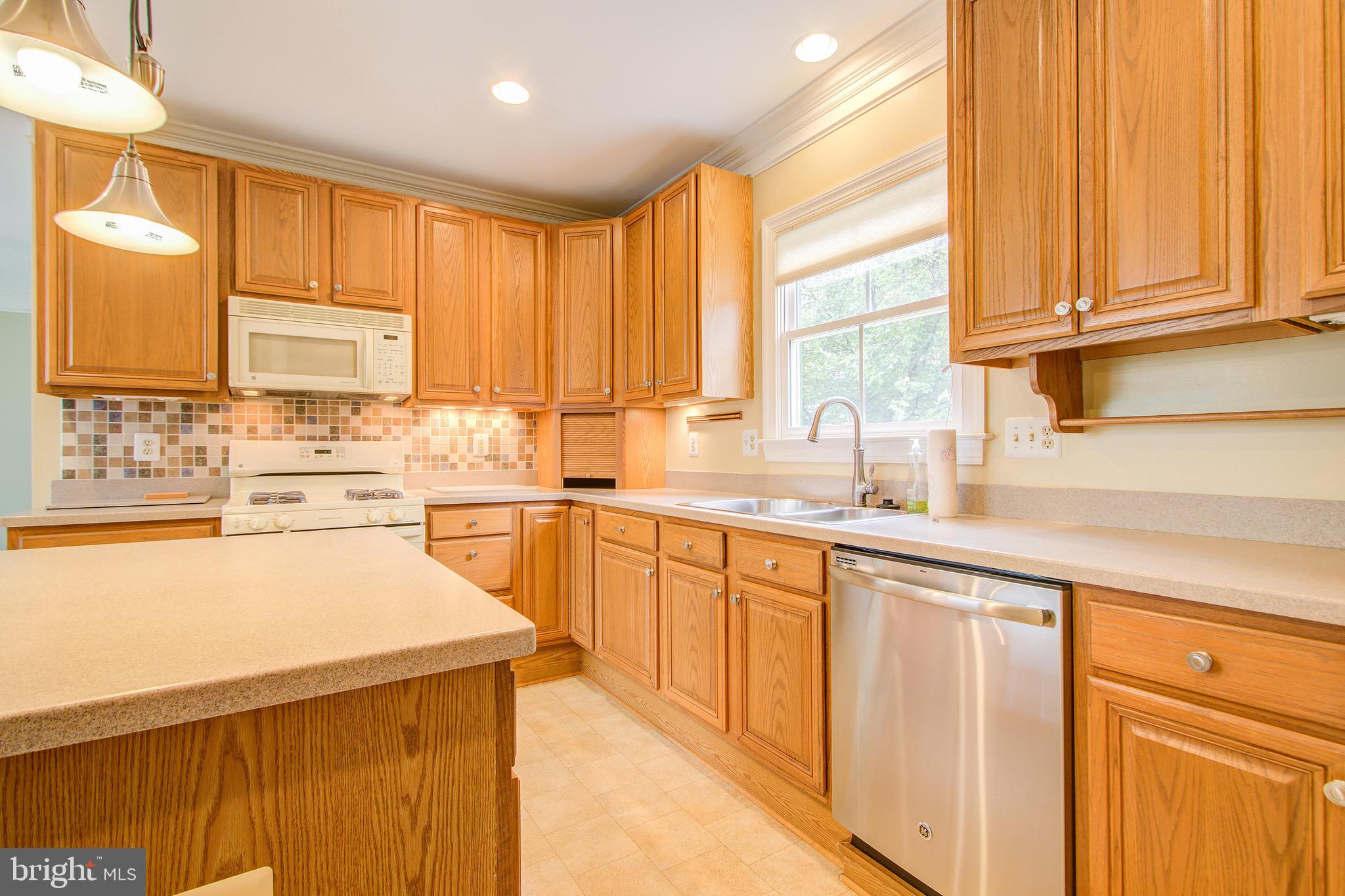 KING FARM WATKINS POND - Residential