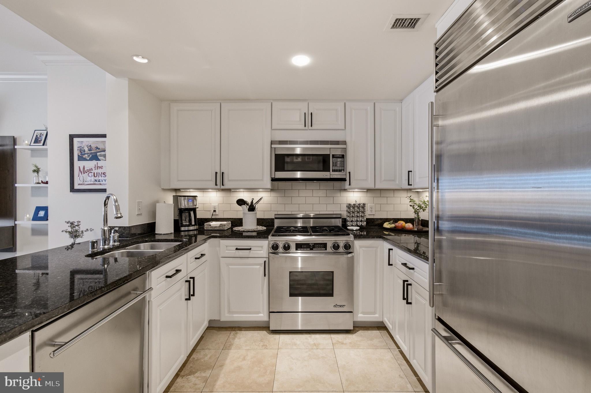 RESIDENCES AT PARK PLACE - Residential
