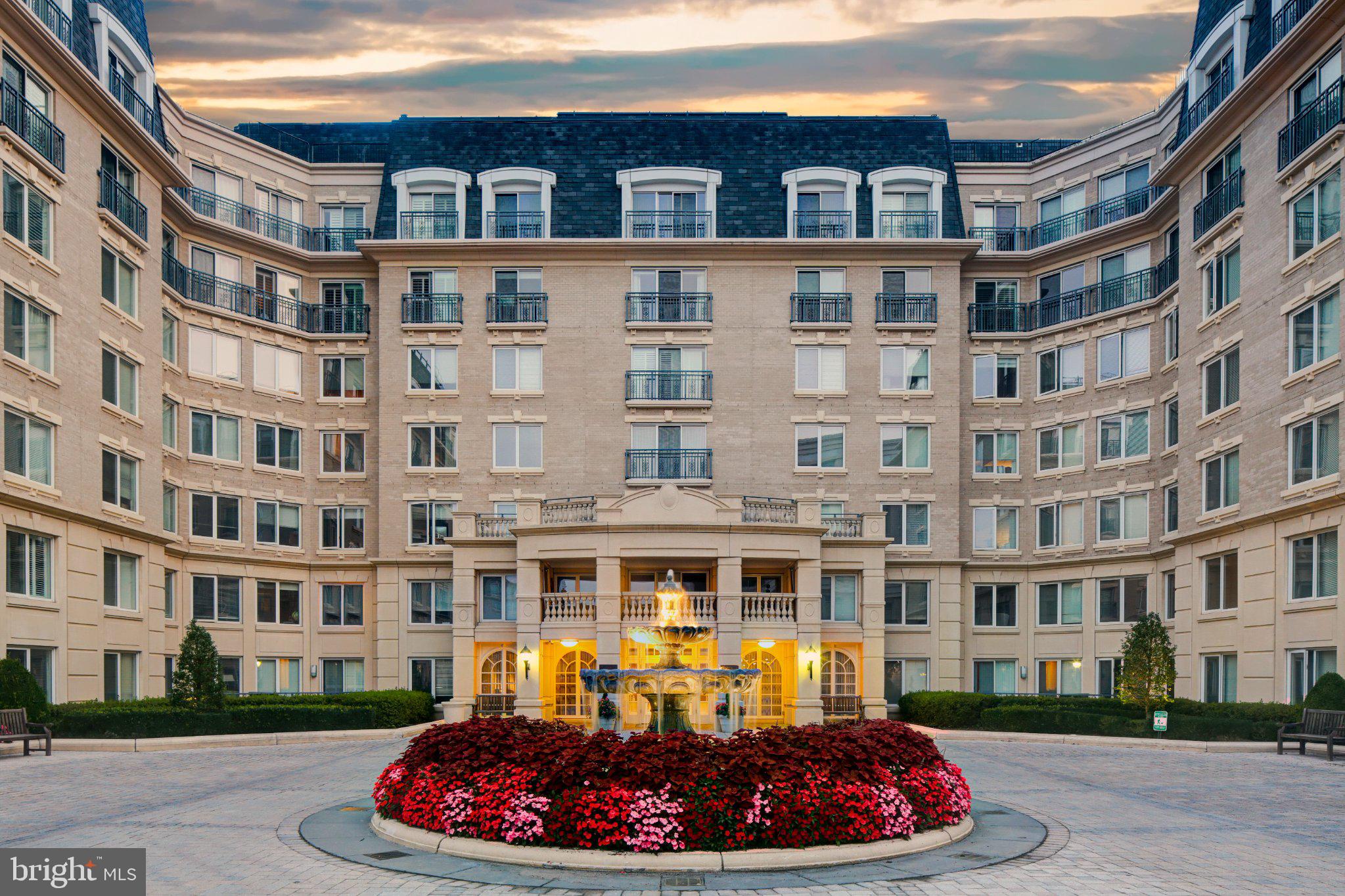 RESIDENCES AT PARK PLACE - Residential