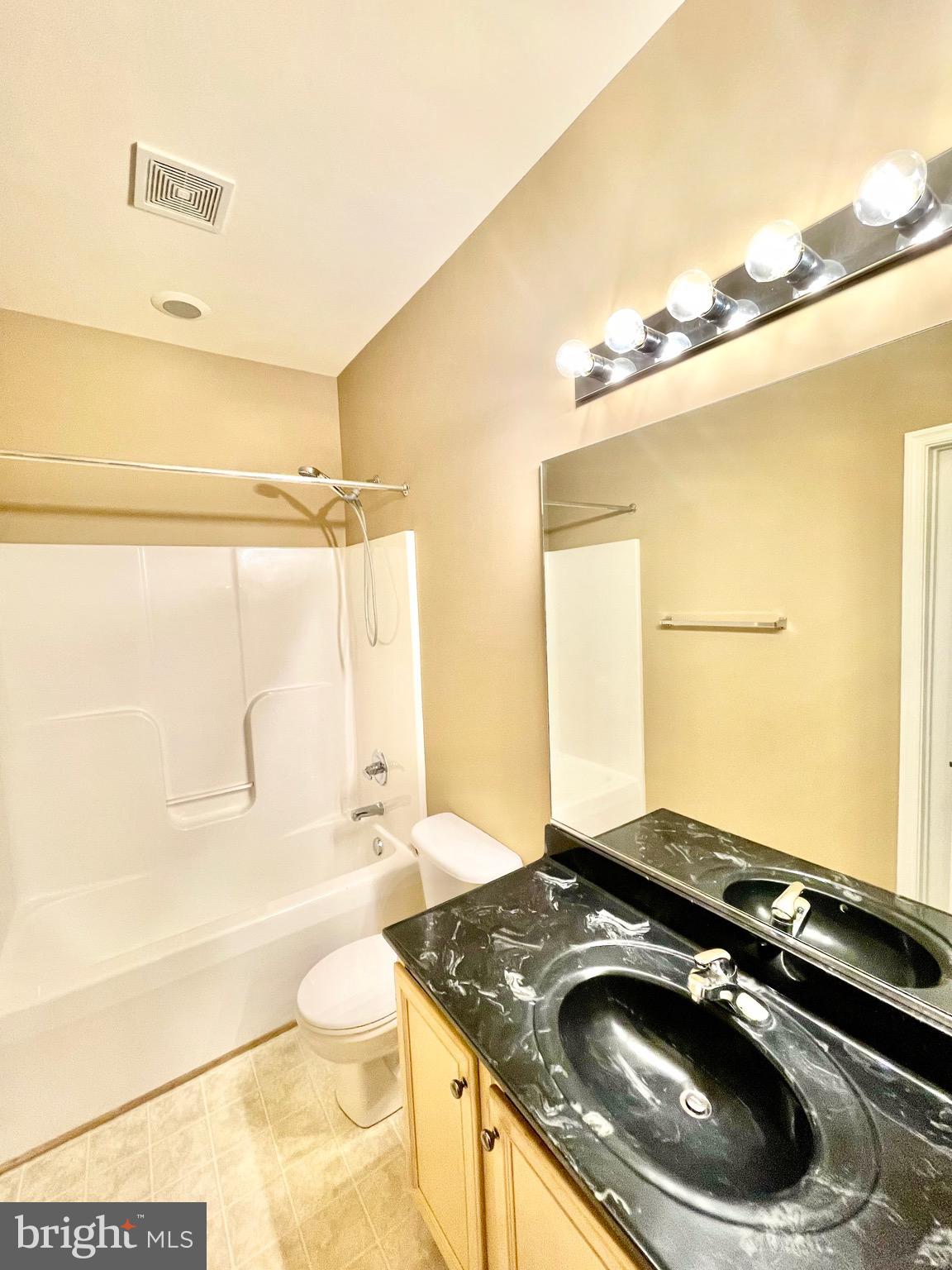 AUSTIN RIDGE - Residential Lease