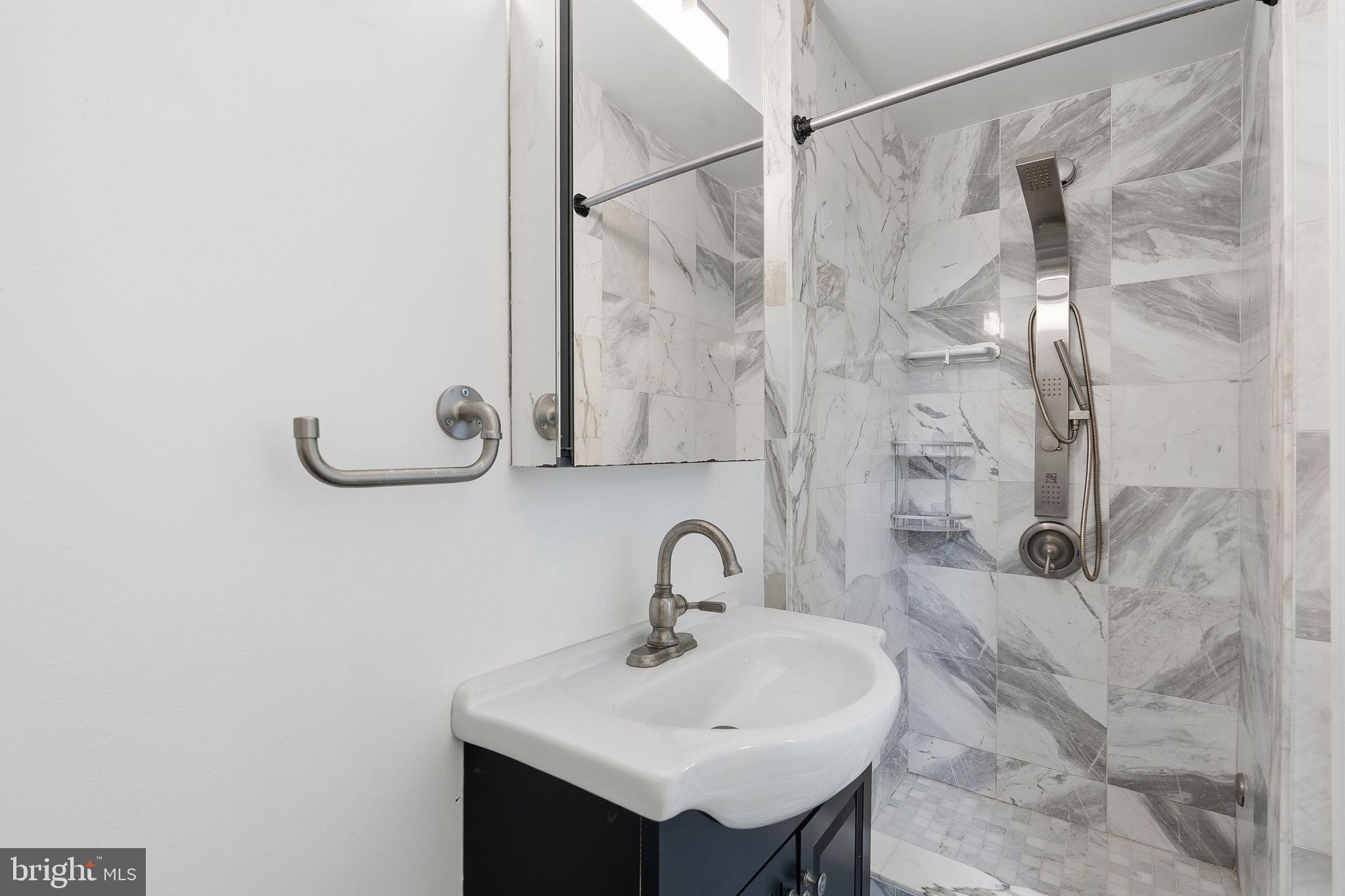 SUGARLAND RUN - Residential