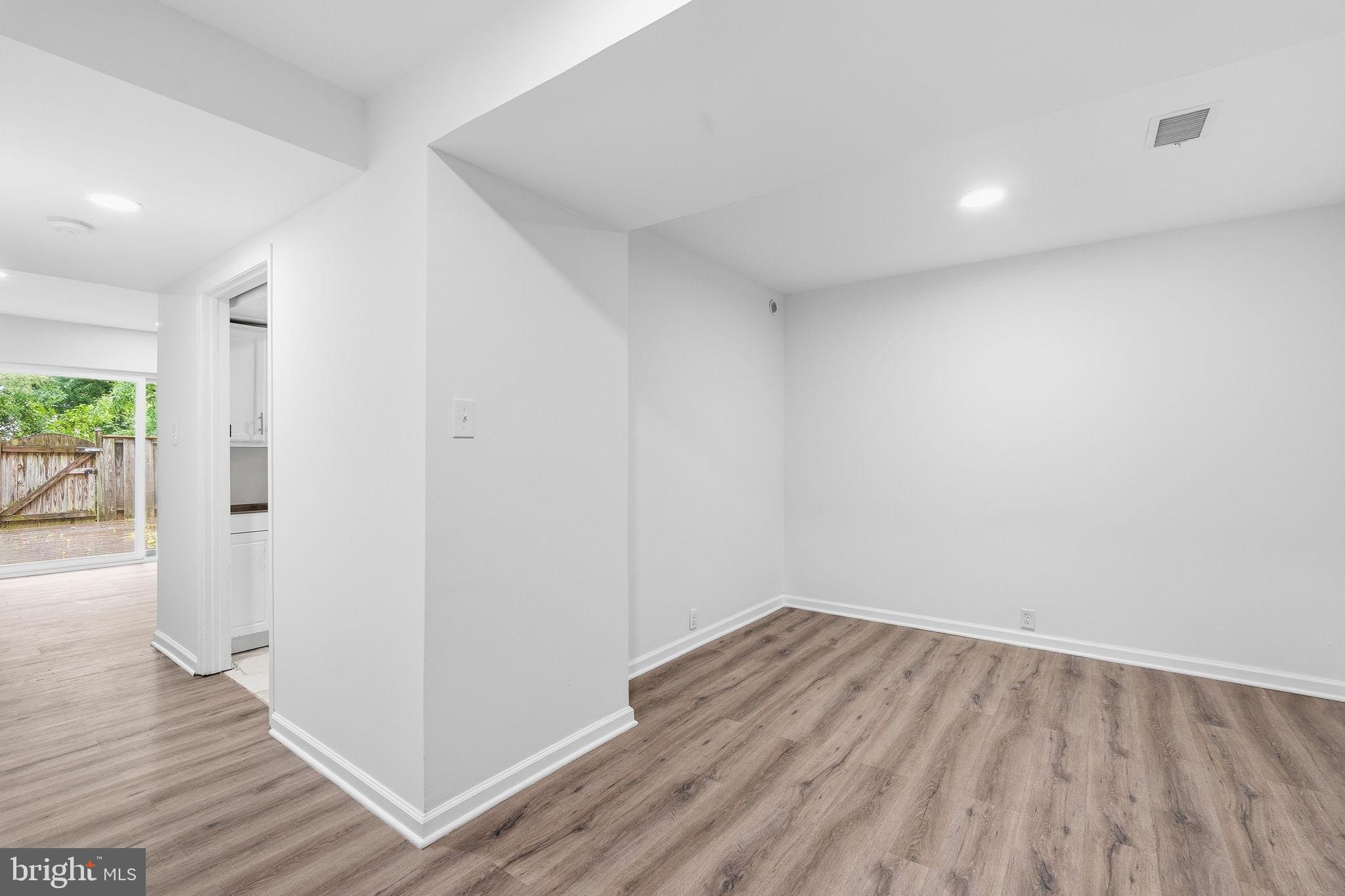 SUGARLAND RUN - Residential