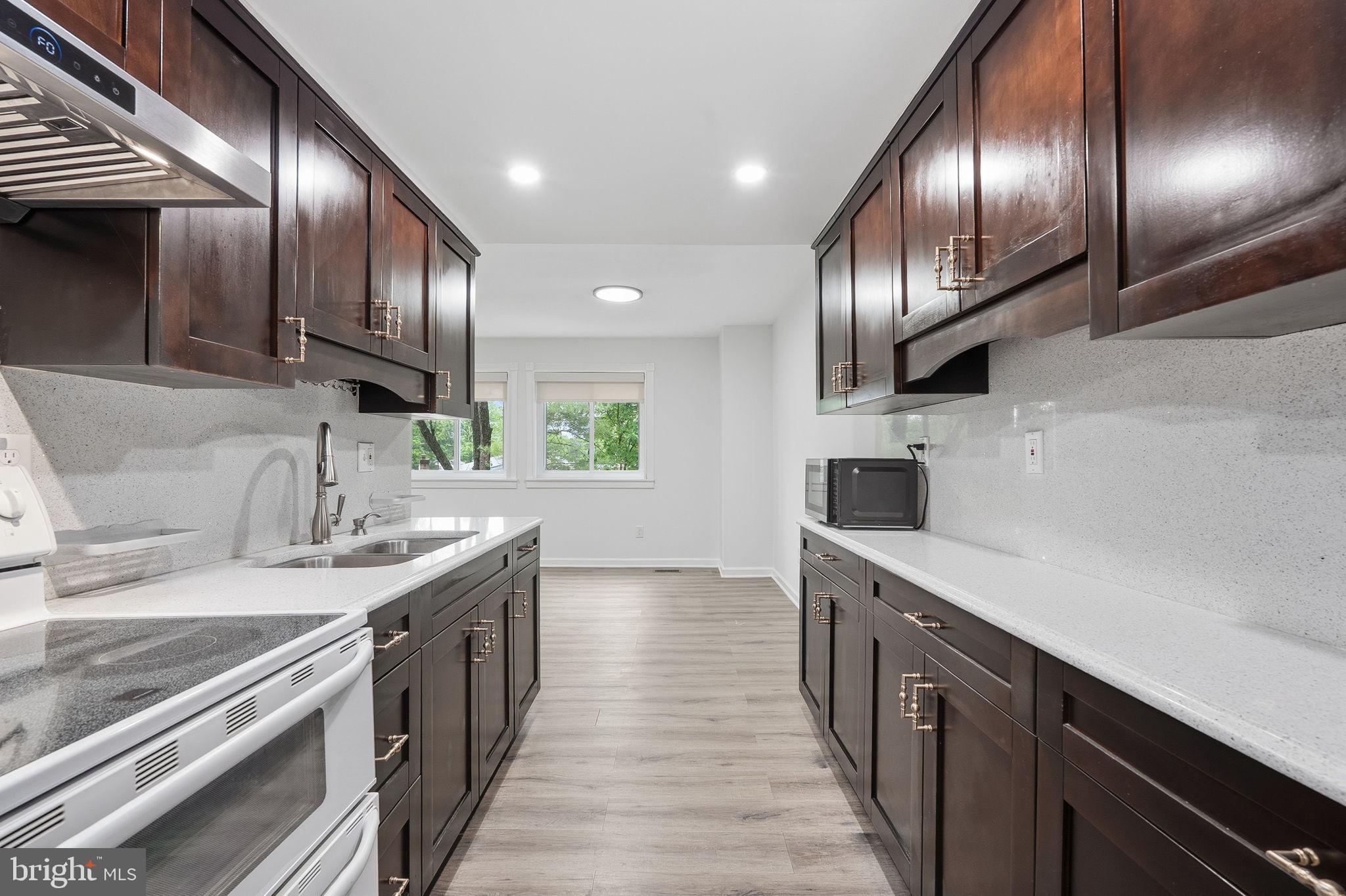 SUGARLAND RUN - Residential