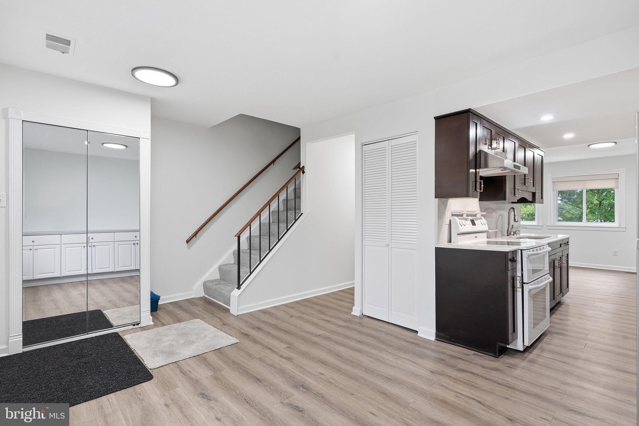 SUGARLAND RUN - Residential