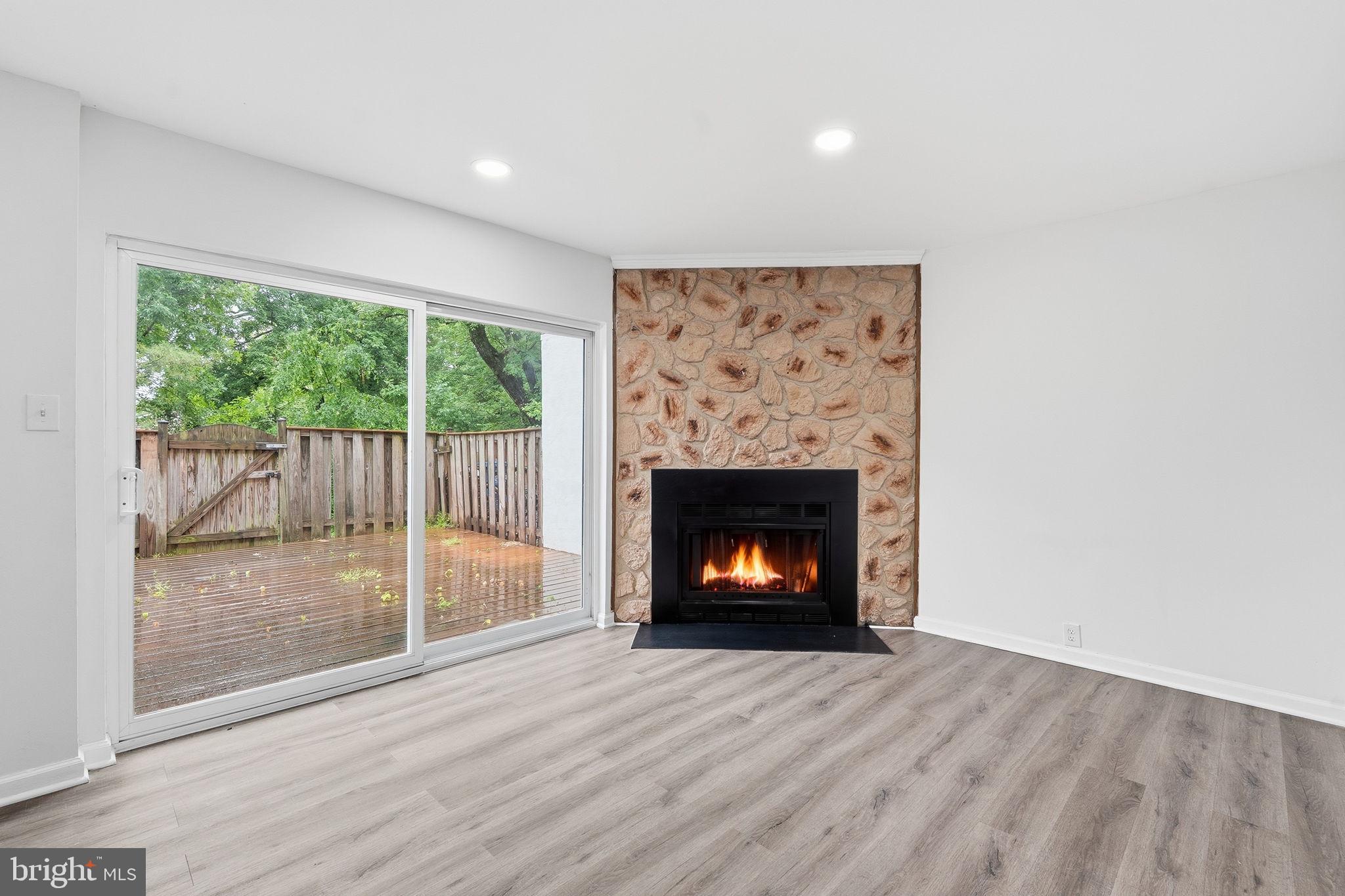 SUGARLAND RUN - Residential
