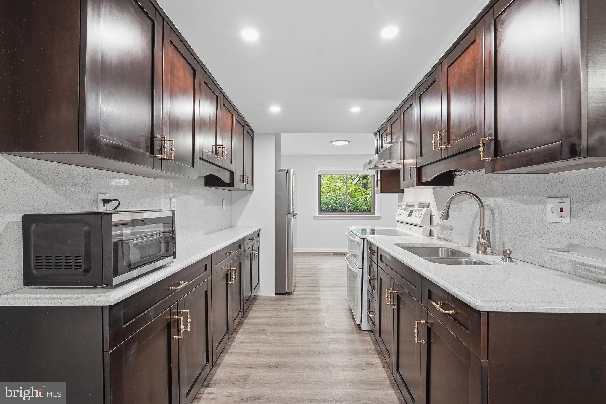 SUGARLAND RUN - Residential