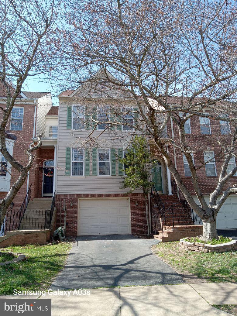 POTOMAC HUNT - Residential