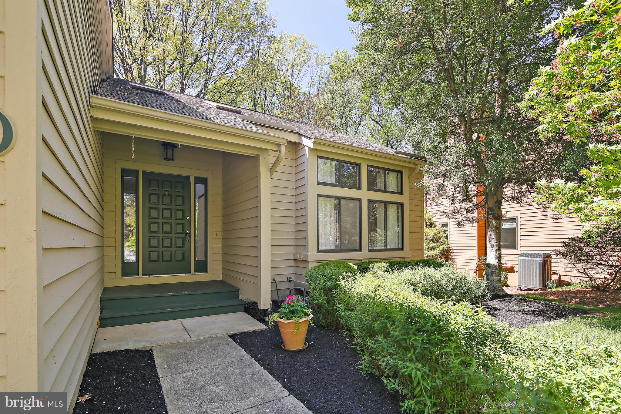 VILLAGE OF HICKORY RIDGE - Residential