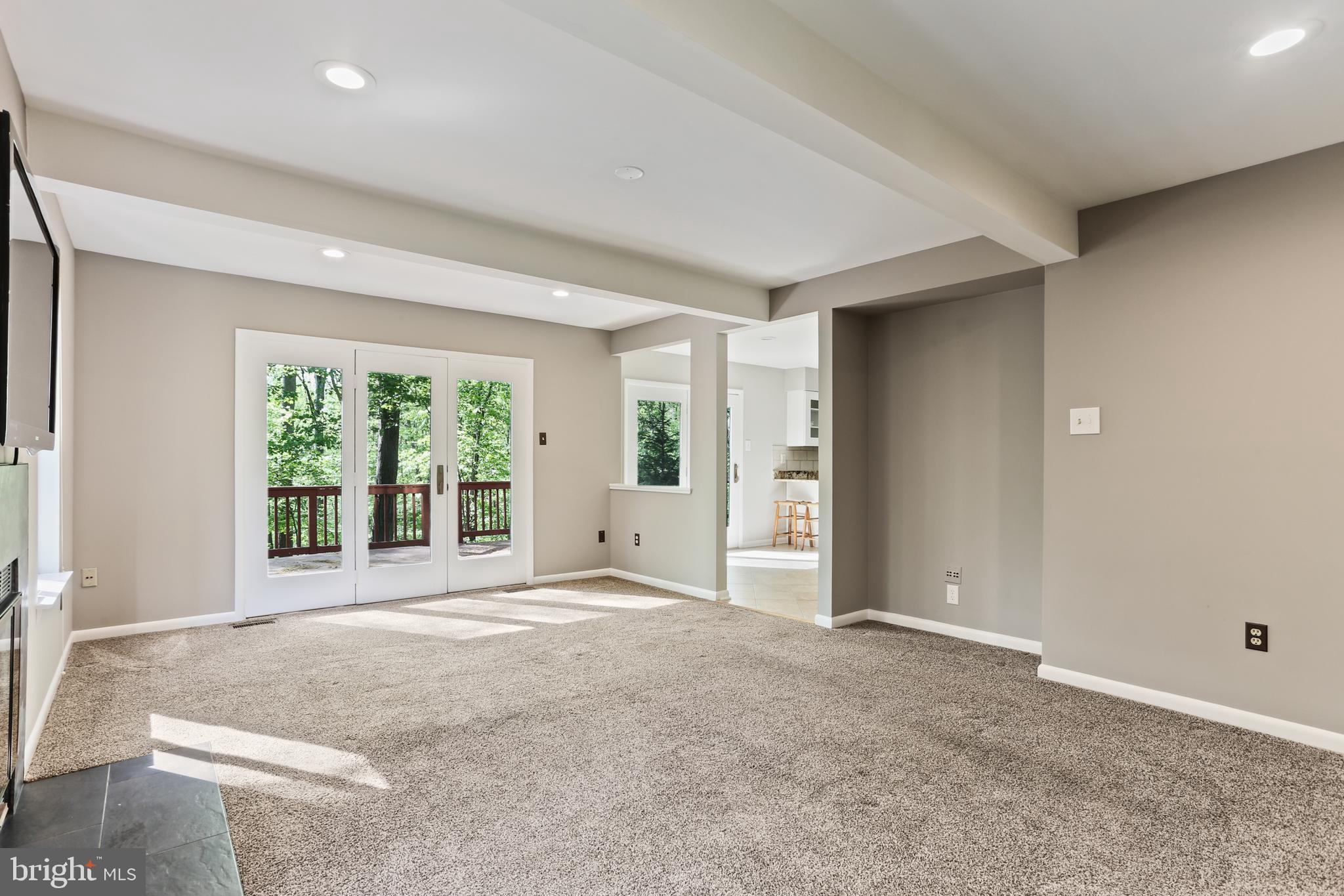 VILLAGE OF HICKORY RIDGE - Residential
