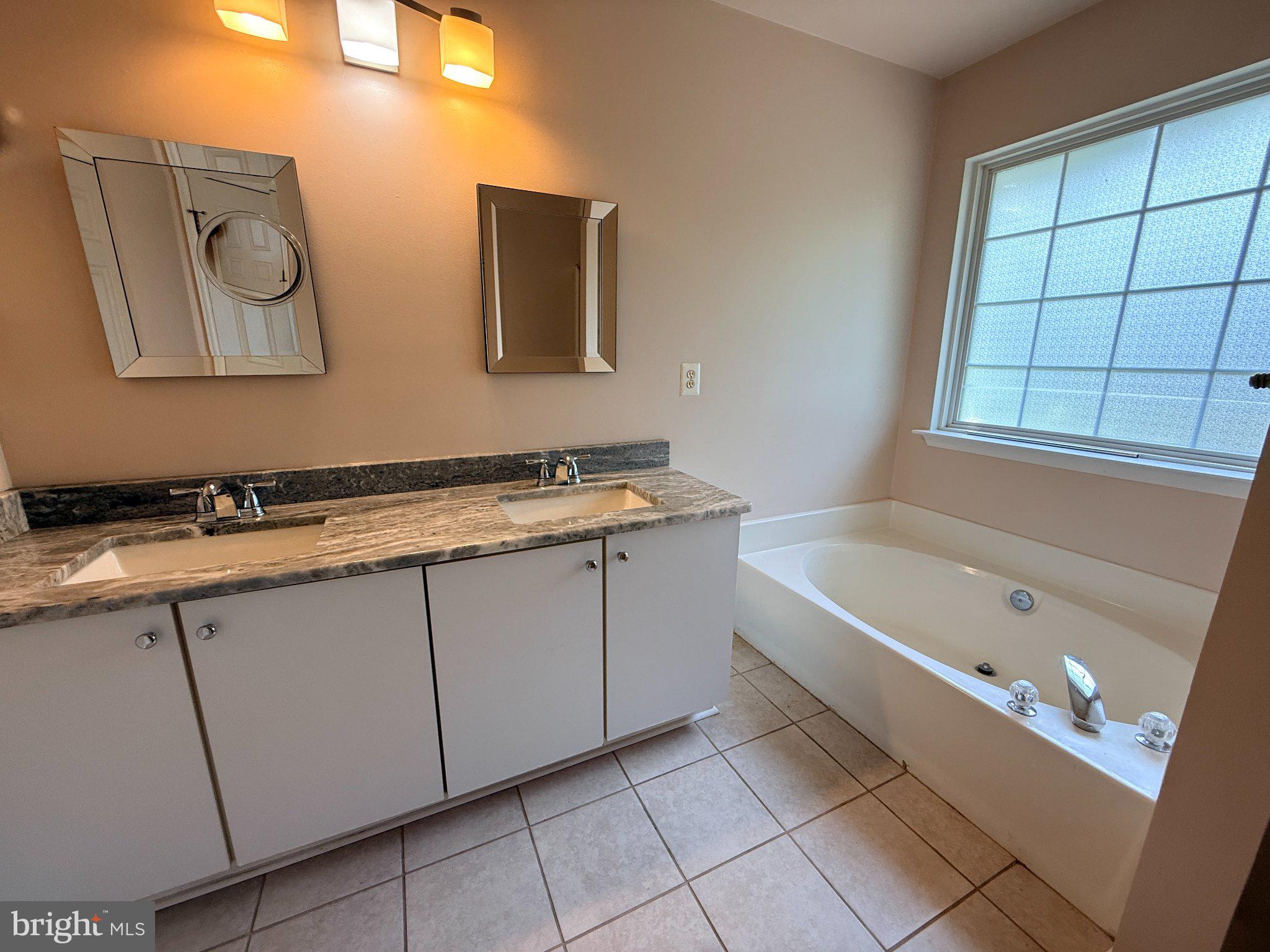 ST CHARLES SUB - HUNTINGTON - Residential