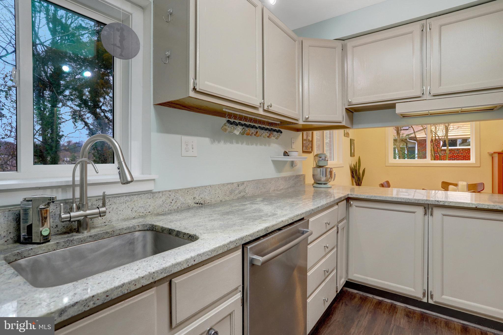 CAMERON HEIGHTS - Residential