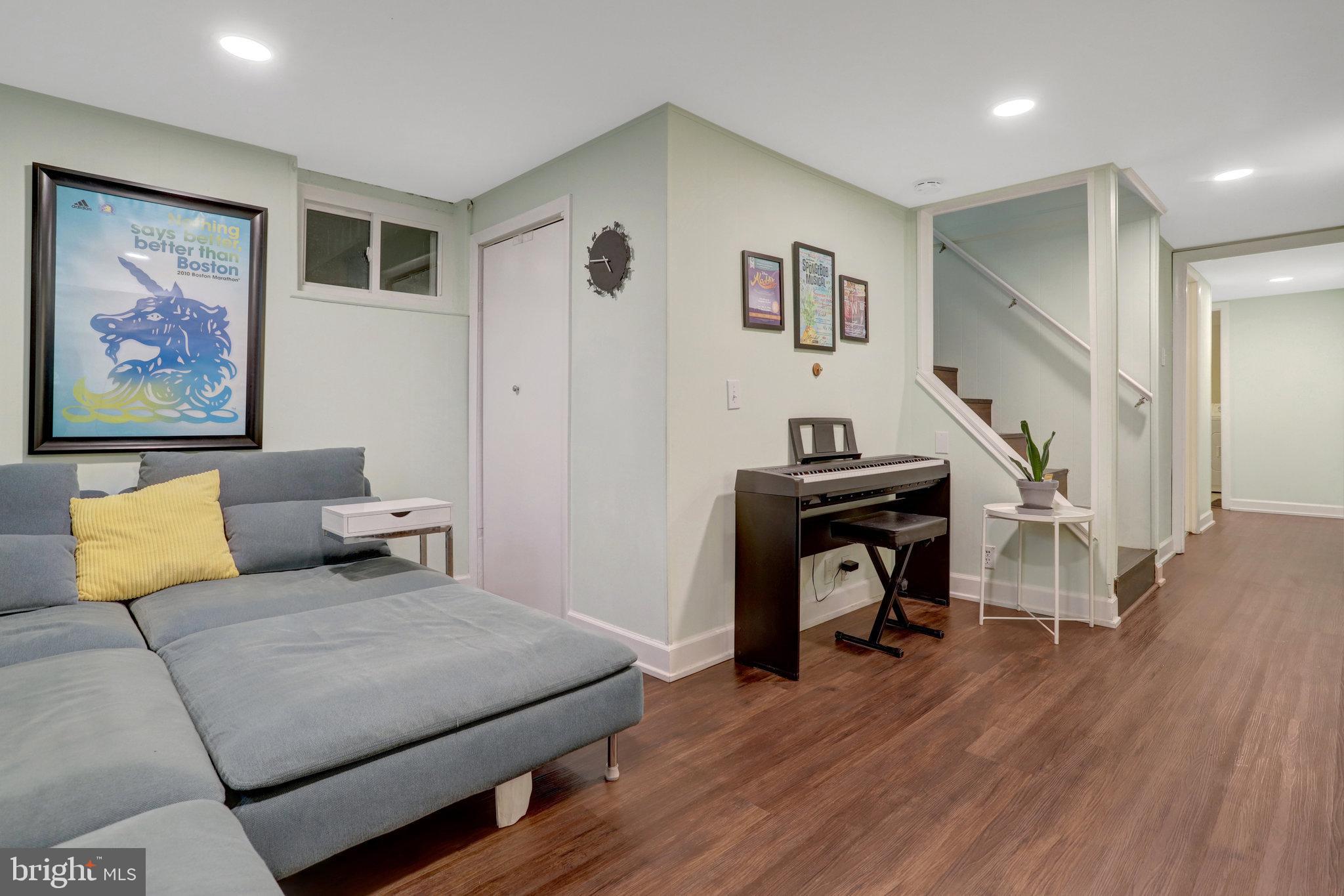 CAMERON HEIGHTS - Residential