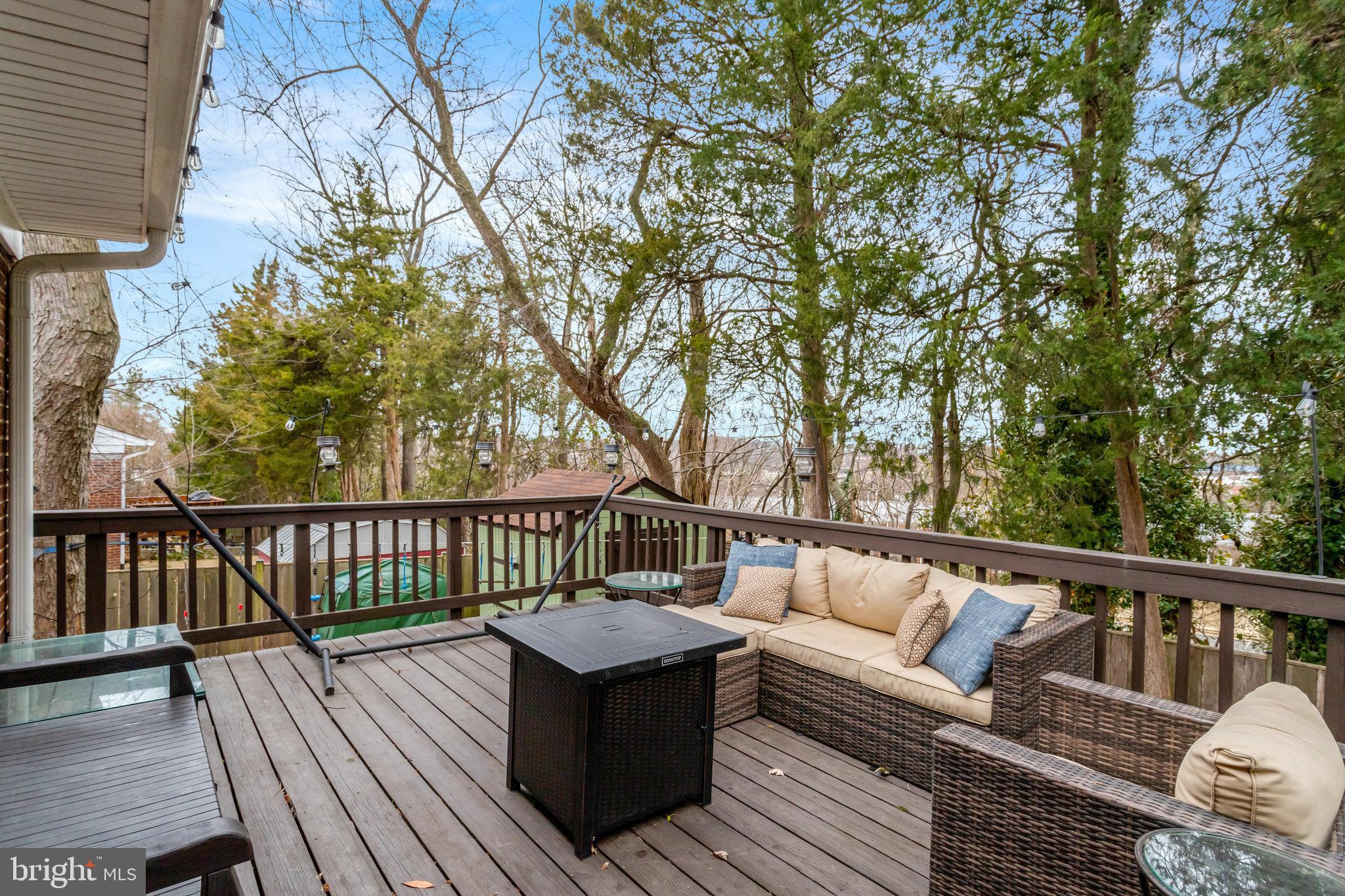 CAMERON HEIGHTS - Residential
