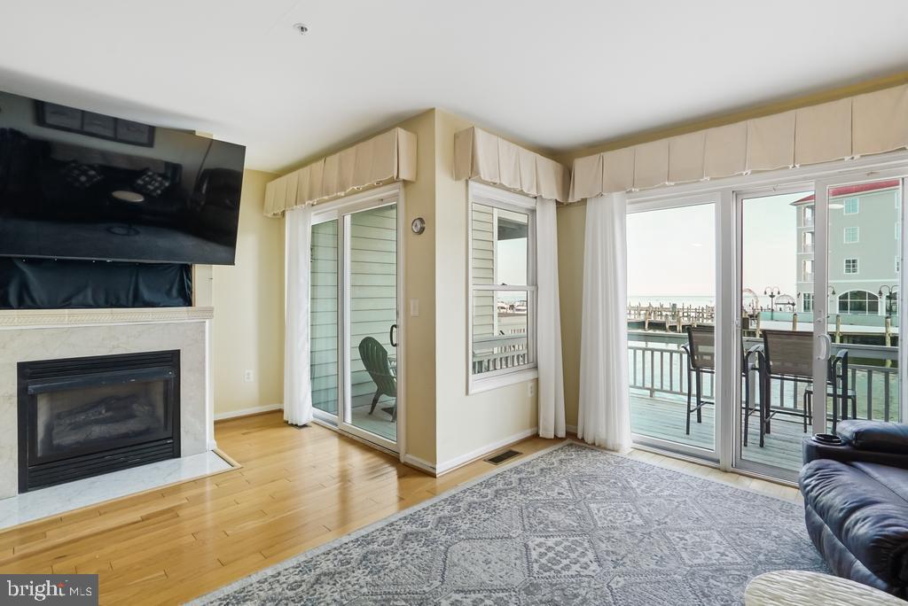 WINDWARD KEY - Residential
