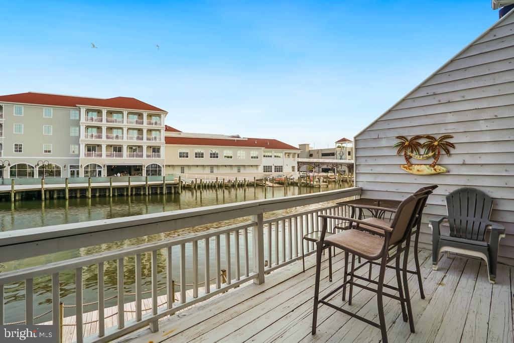 WINDWARD KEY - Residential