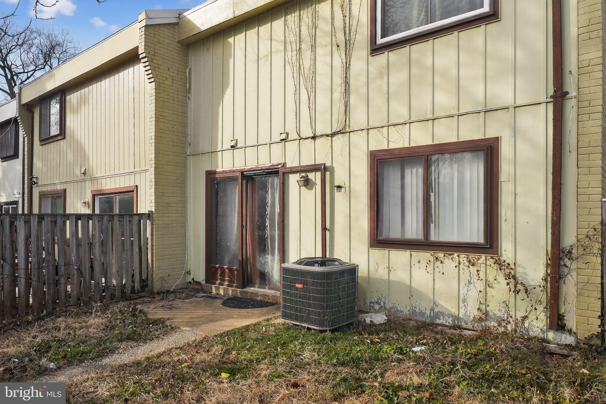 CIPRIANO WOODS - Residential