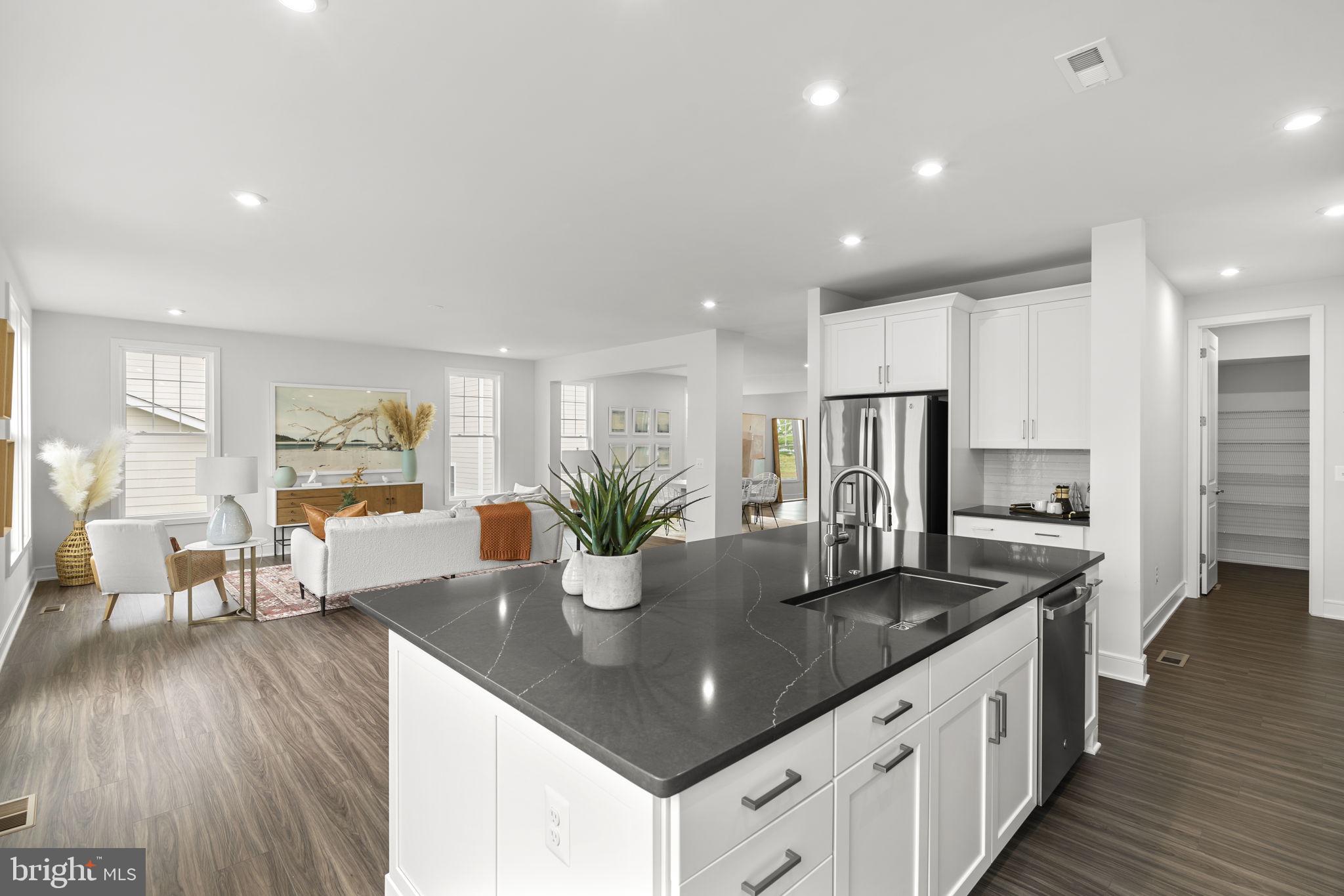 HERITAGE AT MARSHALL - Residential