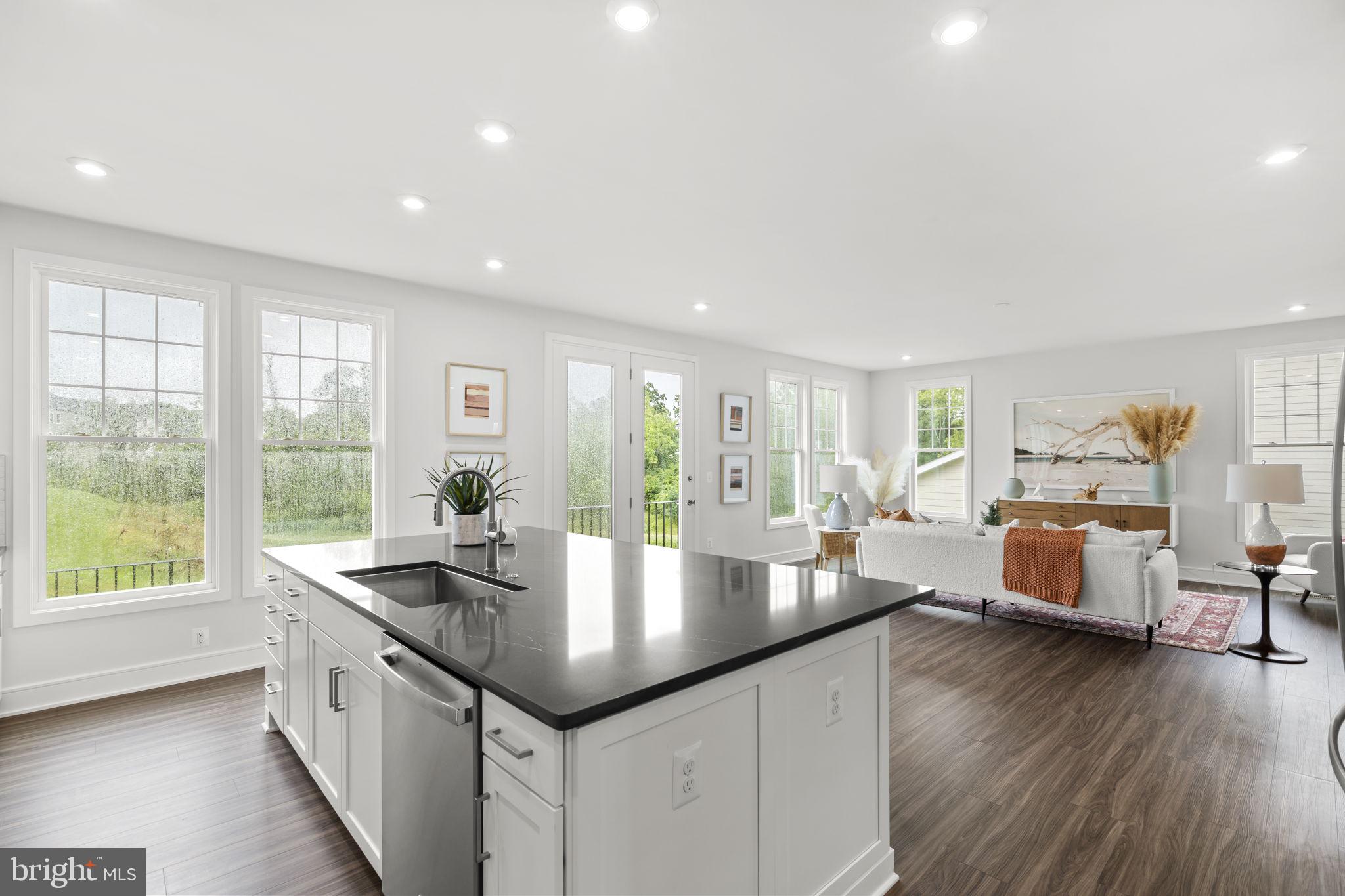 HERITAGE AT MARSHALL - Residential