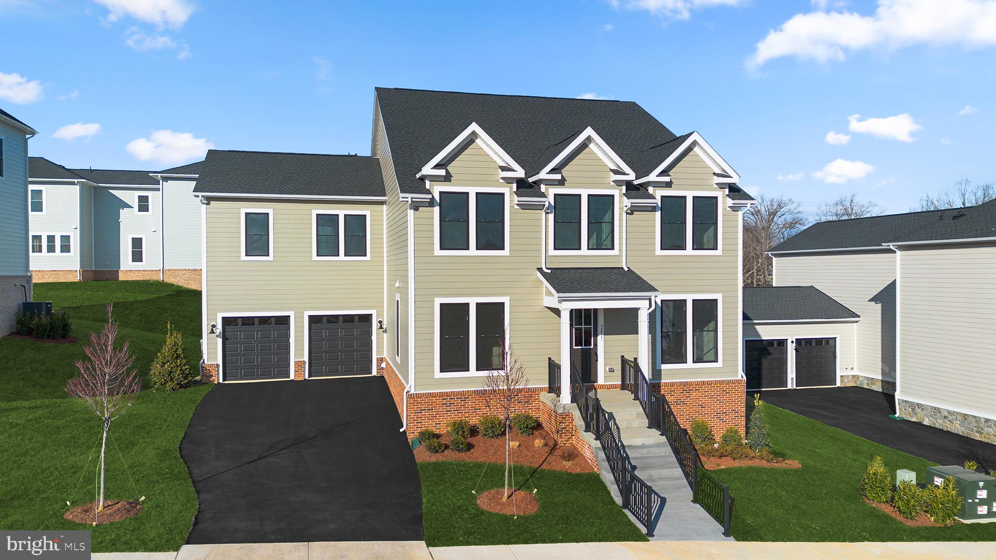 HERITAGE AT MARSHALL - Residential
