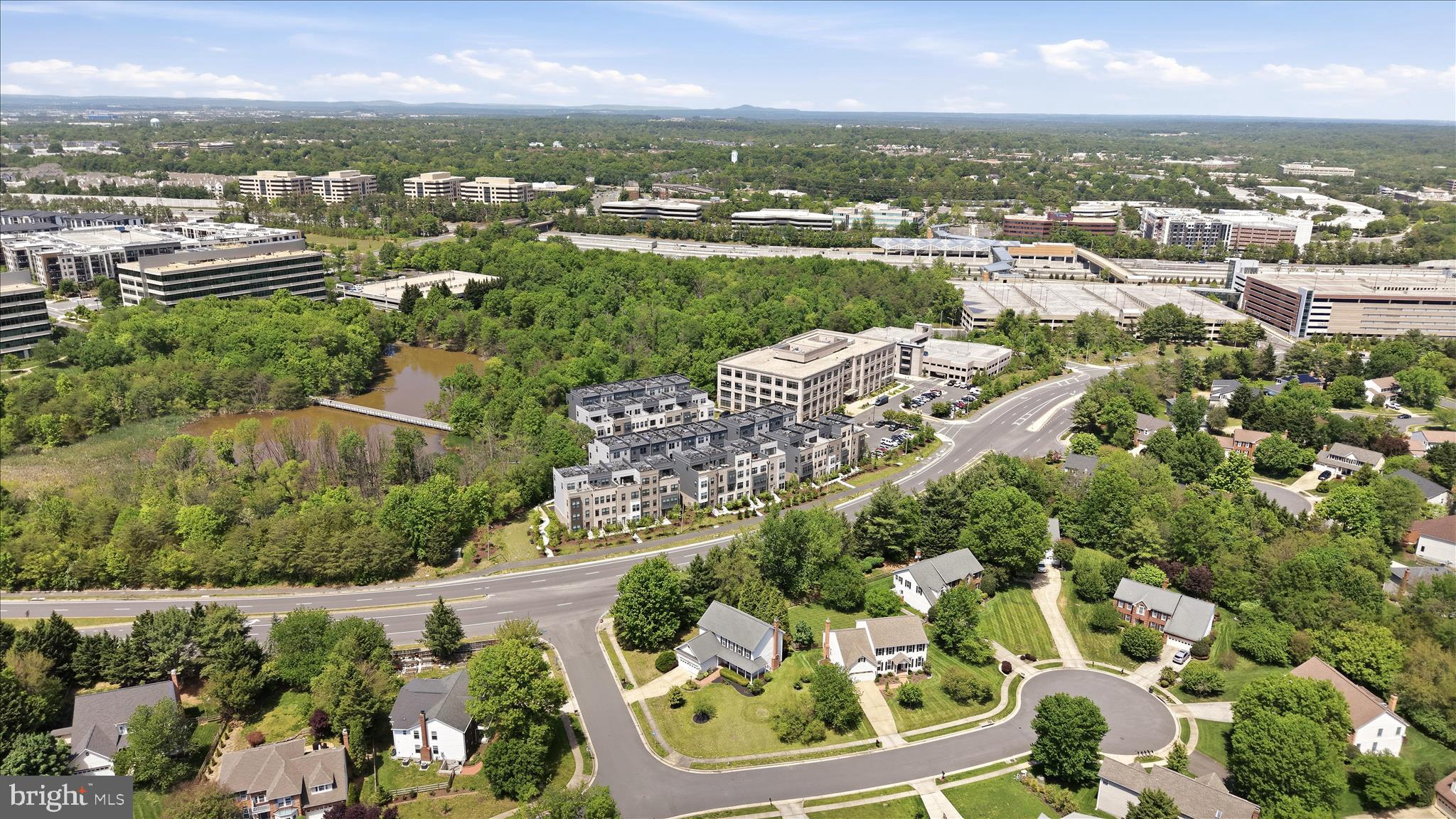 POLO FIELDS - Residential