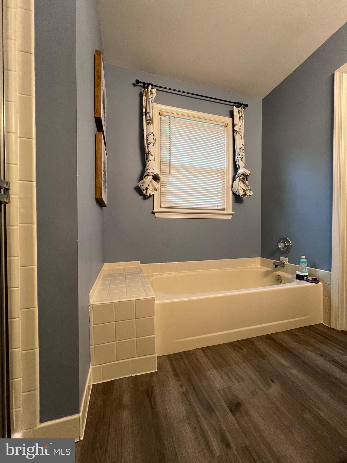 AFTON GLEN - Residential Lease