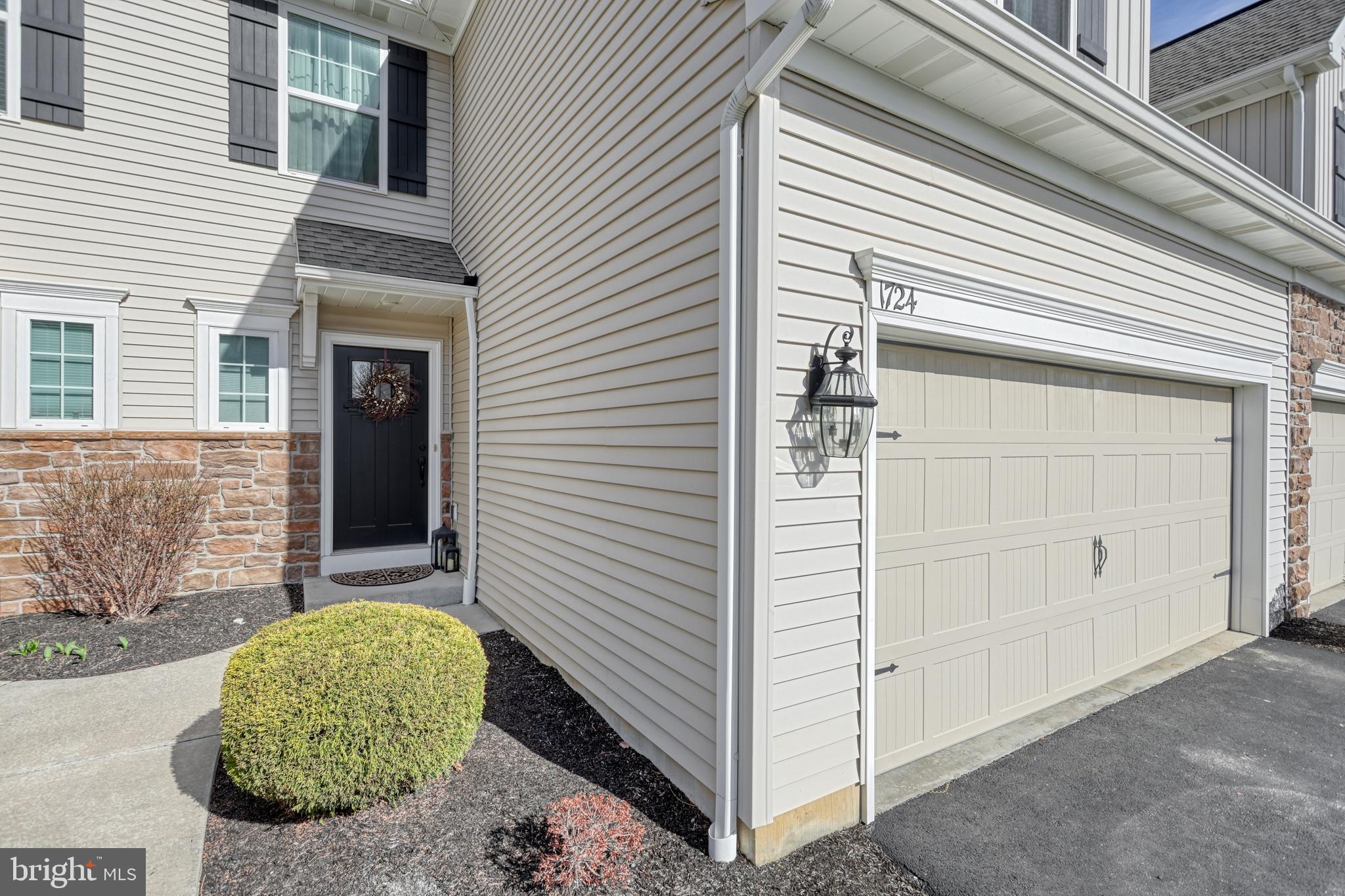 ORCHARD GLEN - Residential