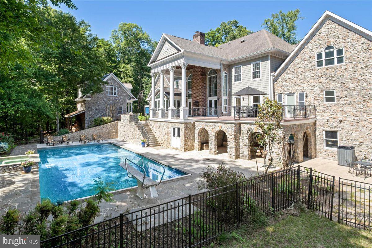 BALMORAL GREENS - Residential