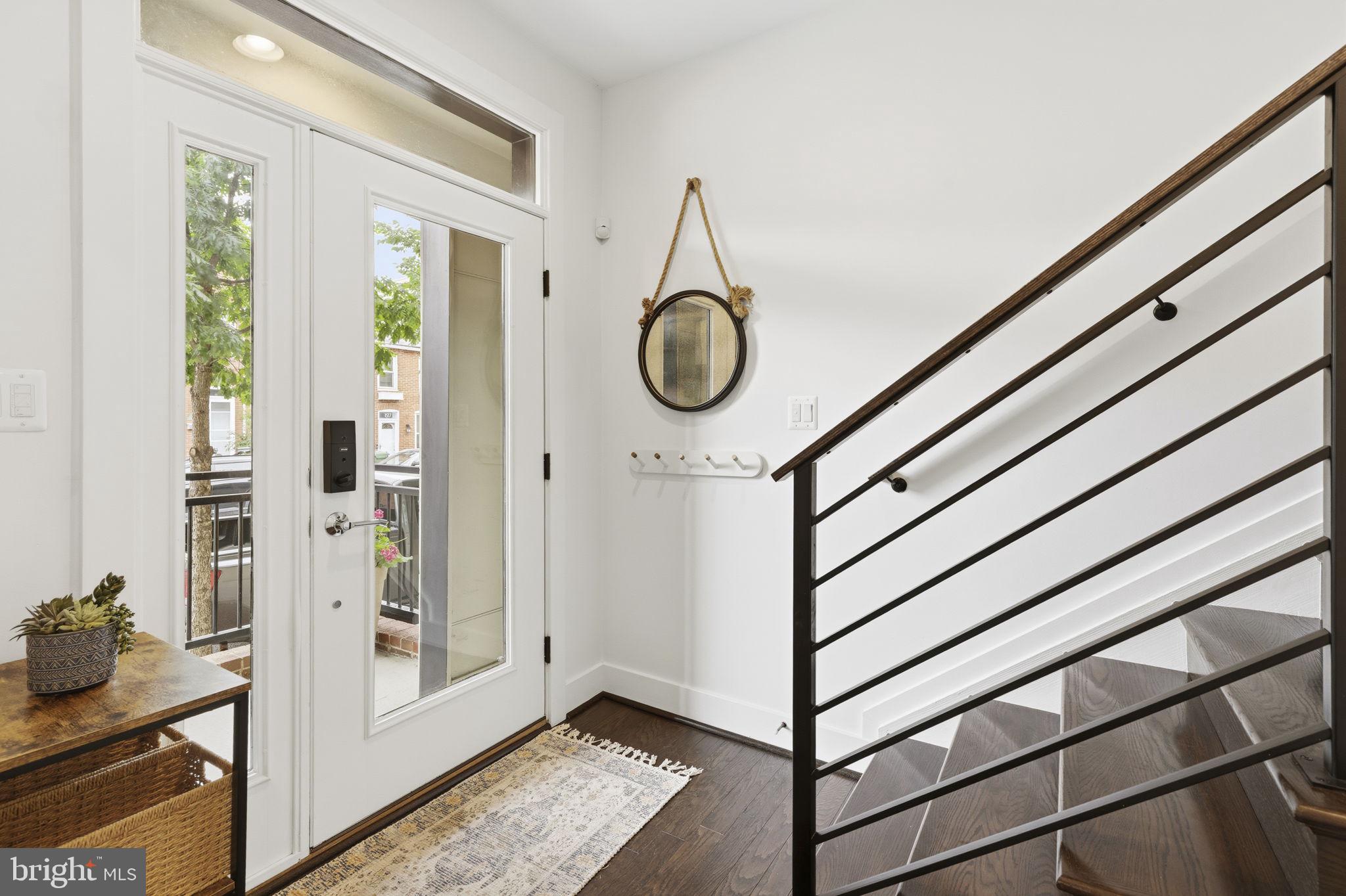 LOCUST POINT - Residential