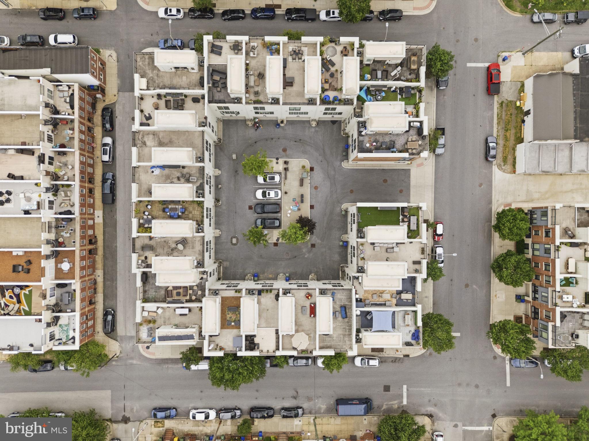 LOCUST POINT - Residential